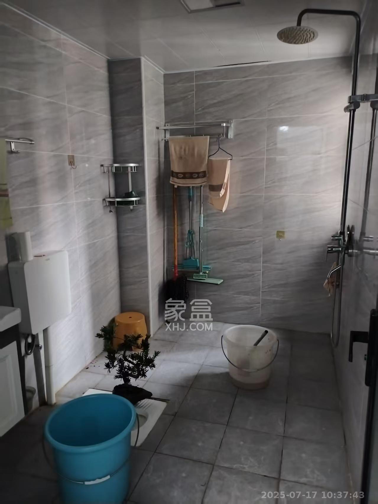 中建嘉和城  3室2厅2卫    2500.0元/月室内图