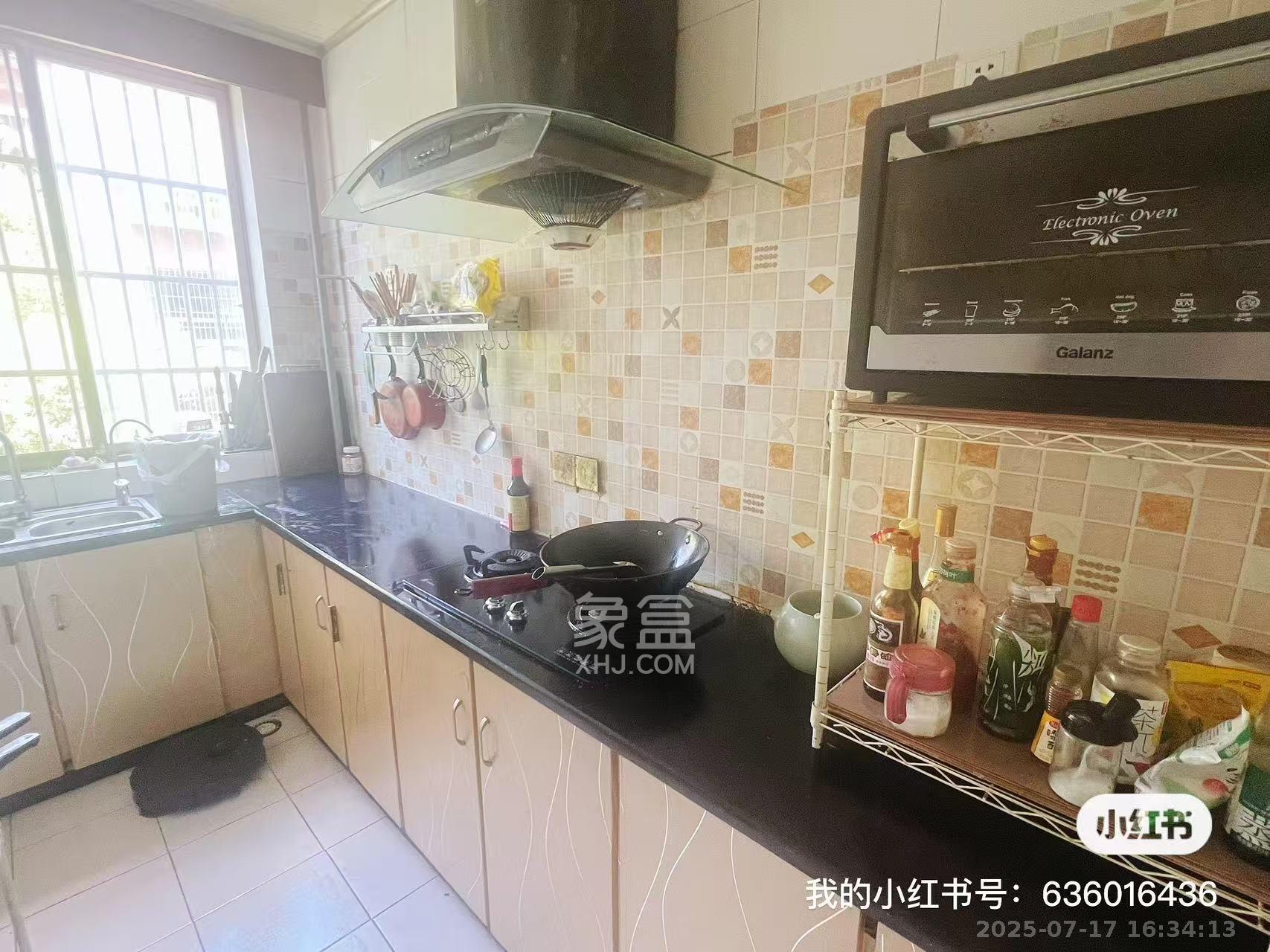 莲湖汽配城  2室2厅1卫   2100.00元/月室内图