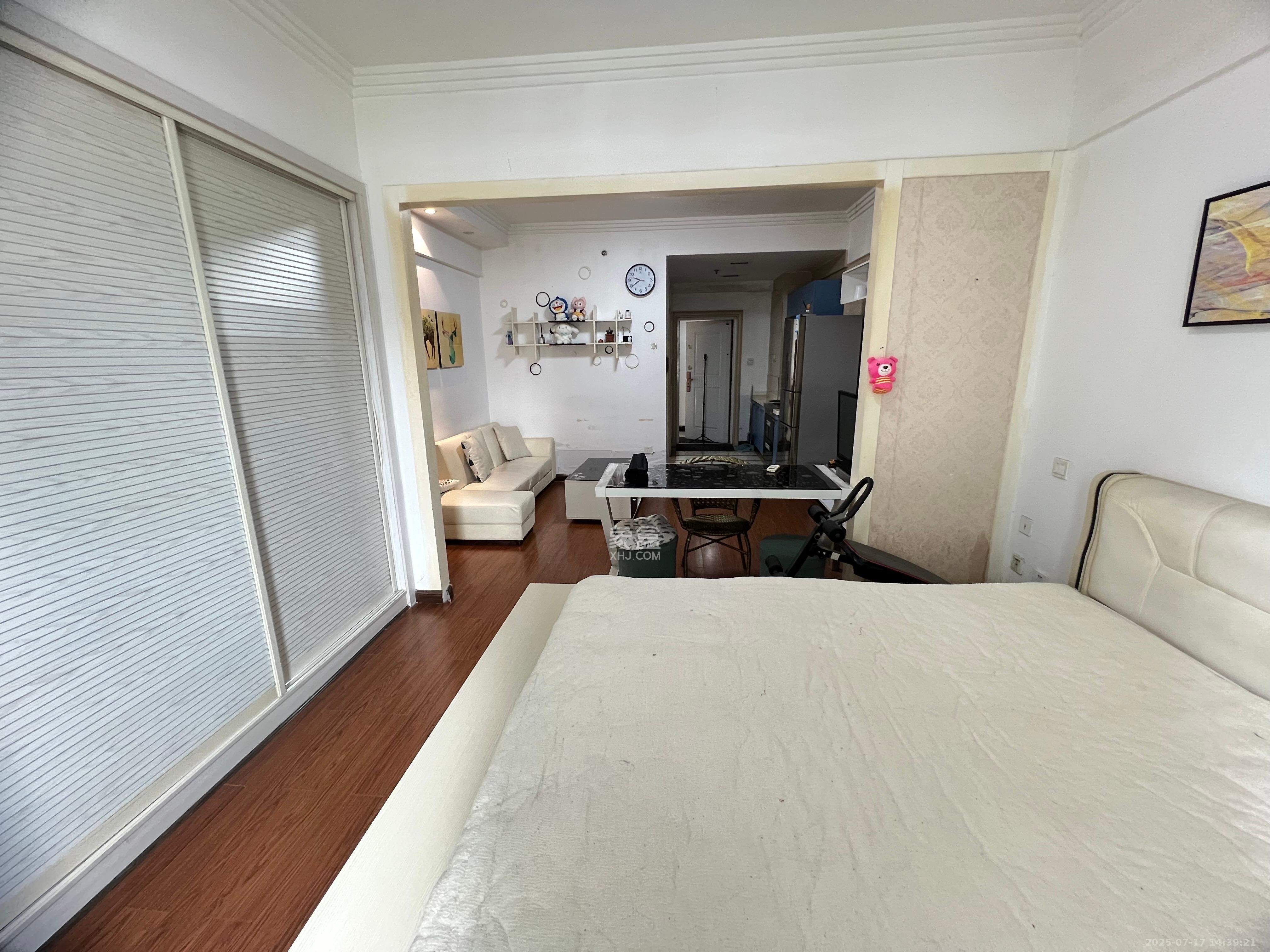 西子一间 1室0厅1卫 1700.0元/月 西子一间 1室0厅1卫 1700.0元/月室内图