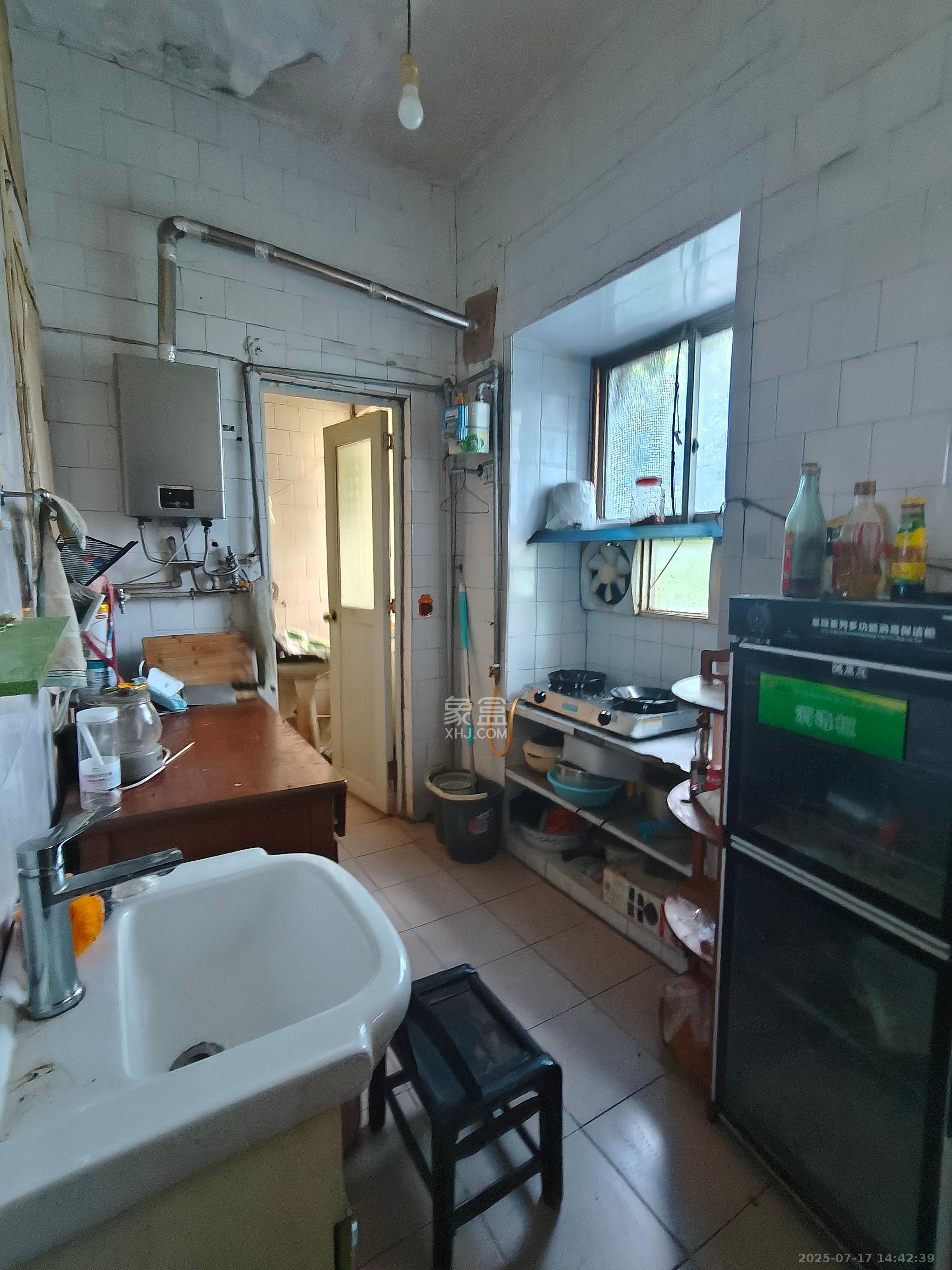 长勘小区 1室1厅1卫 1100.0元/月 长勘小区 1室1厅1卫 1100.0元/月室内图