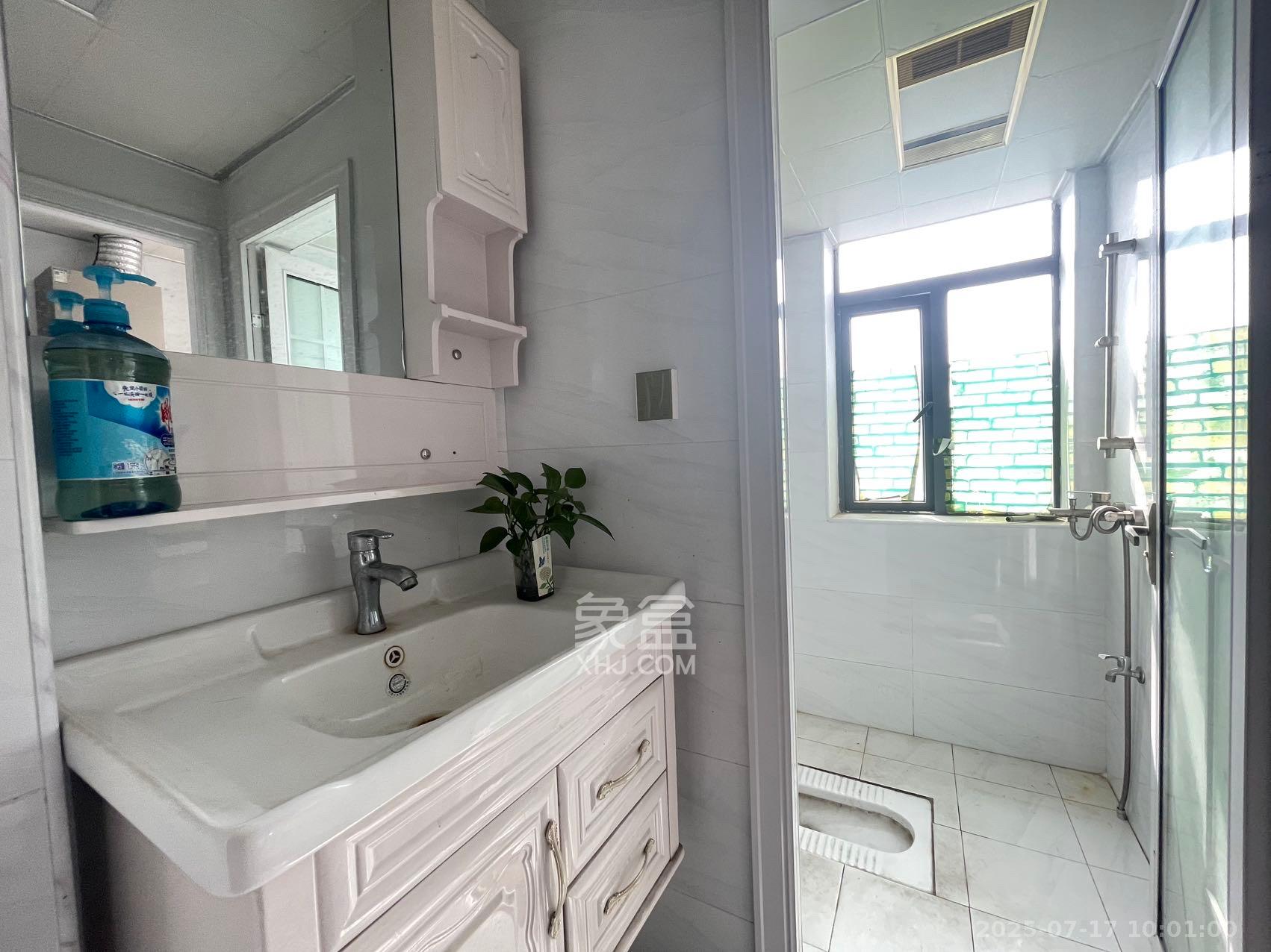 西子湖畔沃府 2室1厅1卫 2500.0元/月 西子湖畔沃府 2室1厅1卫 2500.0元/月室内图