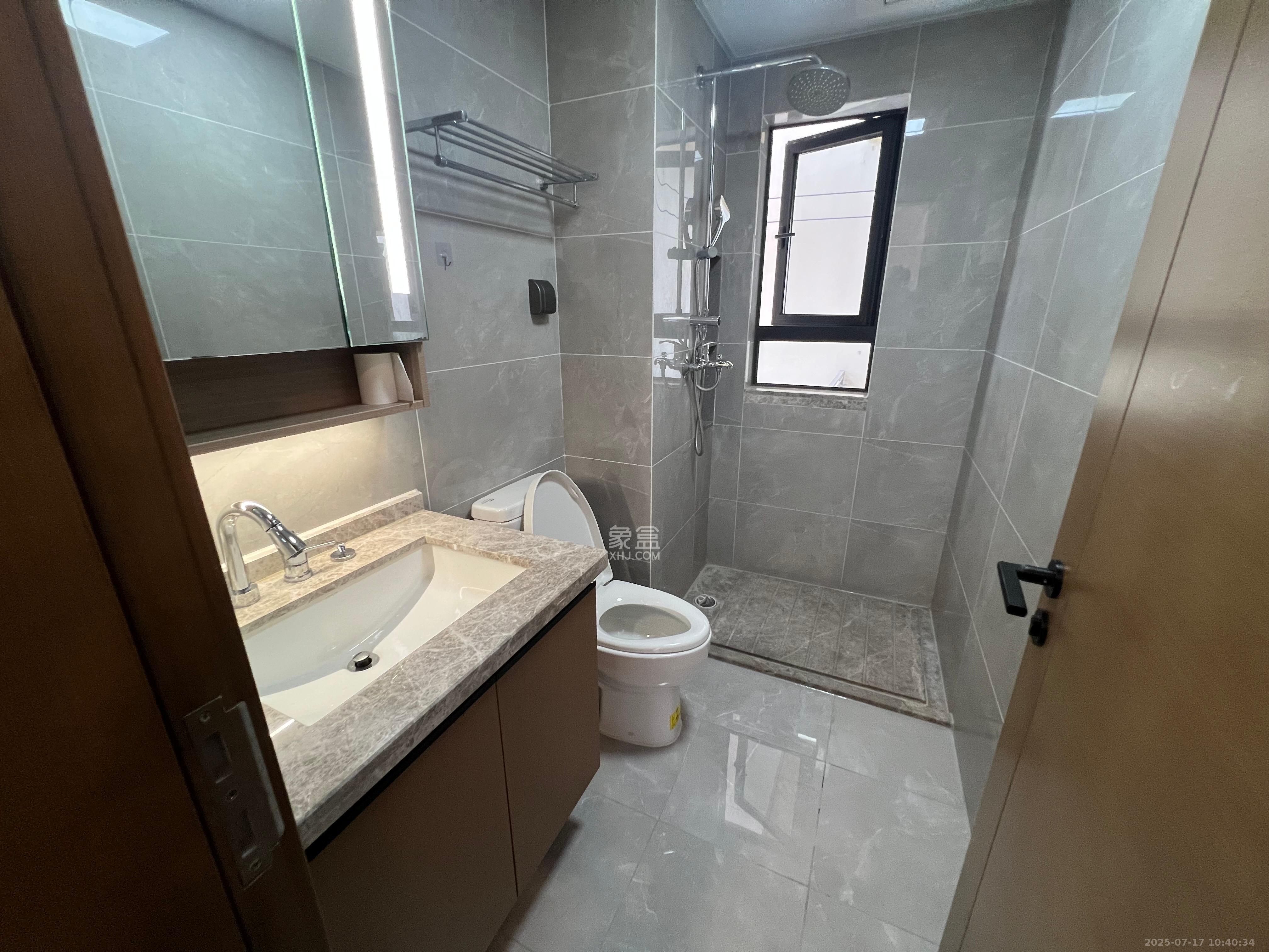 万科里金域国际  3室2厅2卫    5800.0元/月室内图