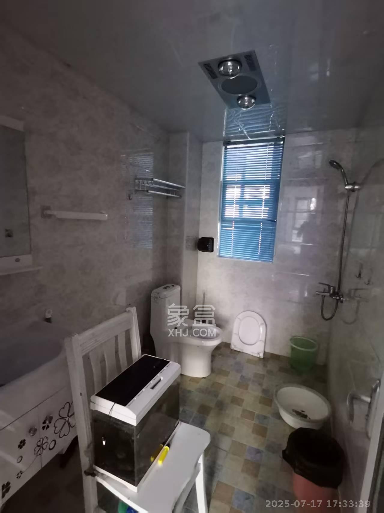 中海梅溪湖壹号 3室2厅2卫 2800.0元/月 中海梅溪湖壹号 3室2厅2卫 2800.0元/月室内图