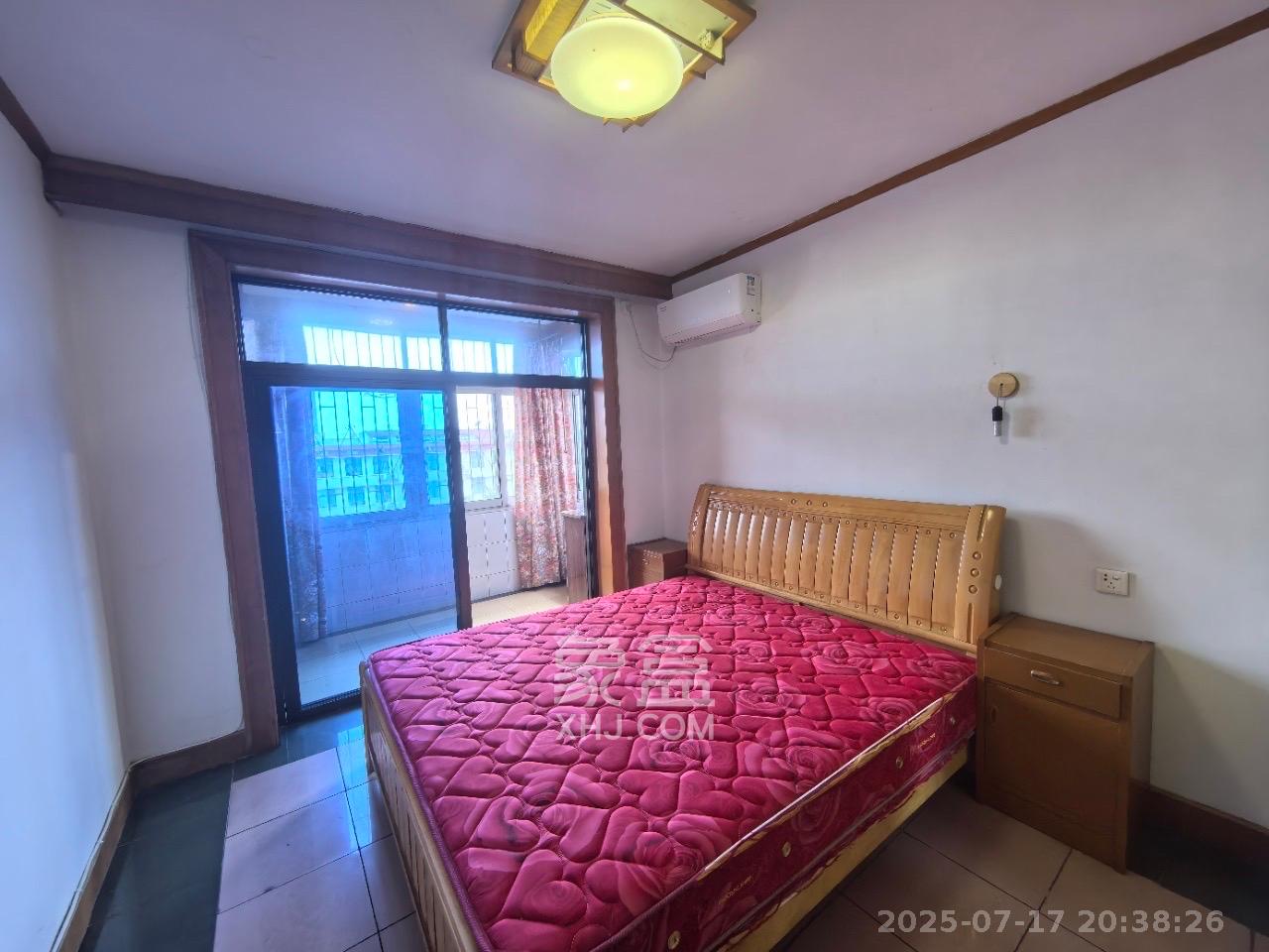 长郡花园  2室1厅1卫    1650.0元/月 长郡花园  2室1厅1卫    1650.0元/月室内图