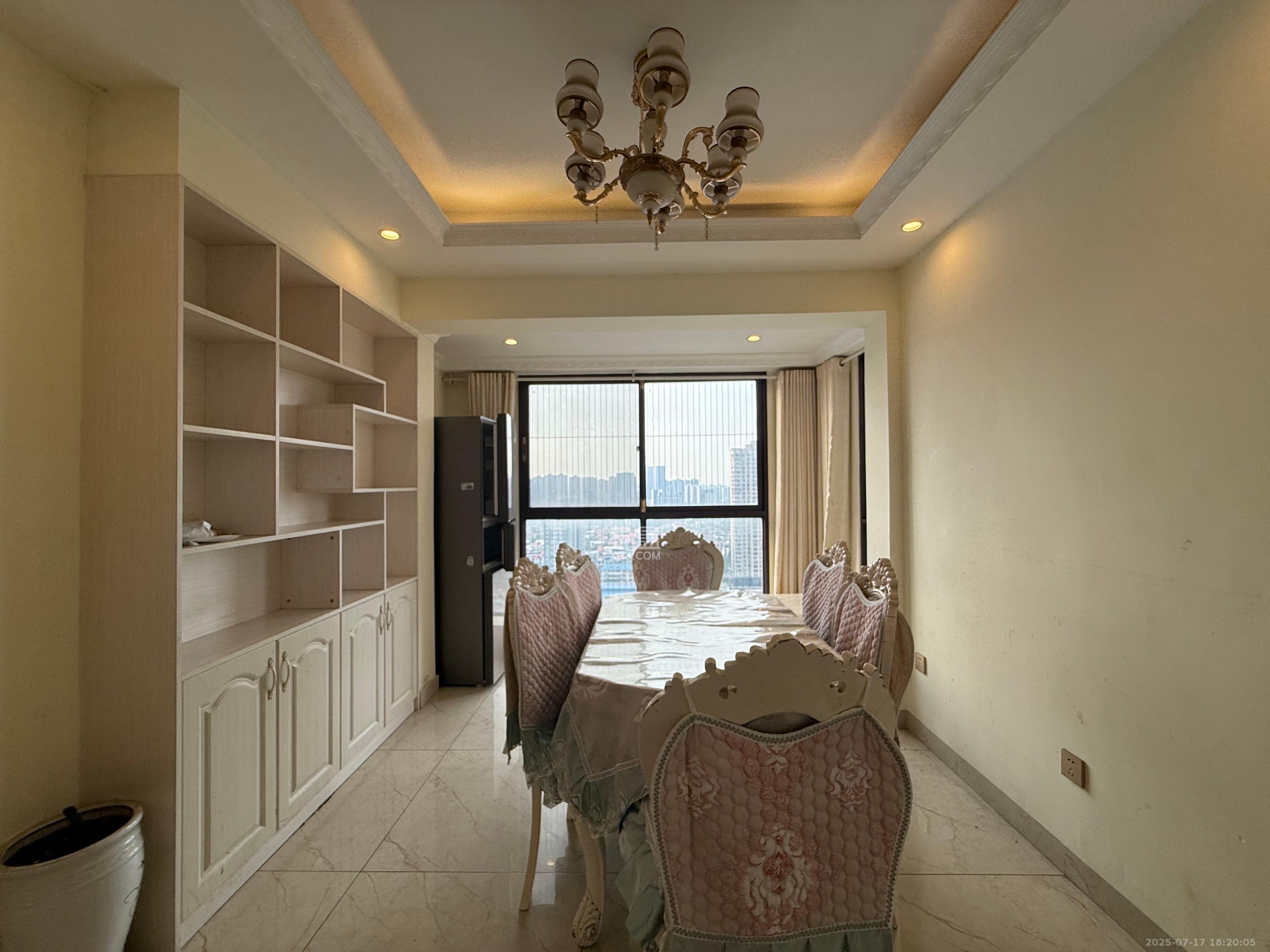 润和又一城 1室0厅0卫 2500.0元/月 润和又一城 1室0厅0卫 2500.0元/月室内图