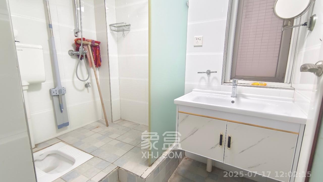 山语城一期  3室2厅1卫    2500.0元/月 山语城一期  3室2厅1卫    2500.0元/月