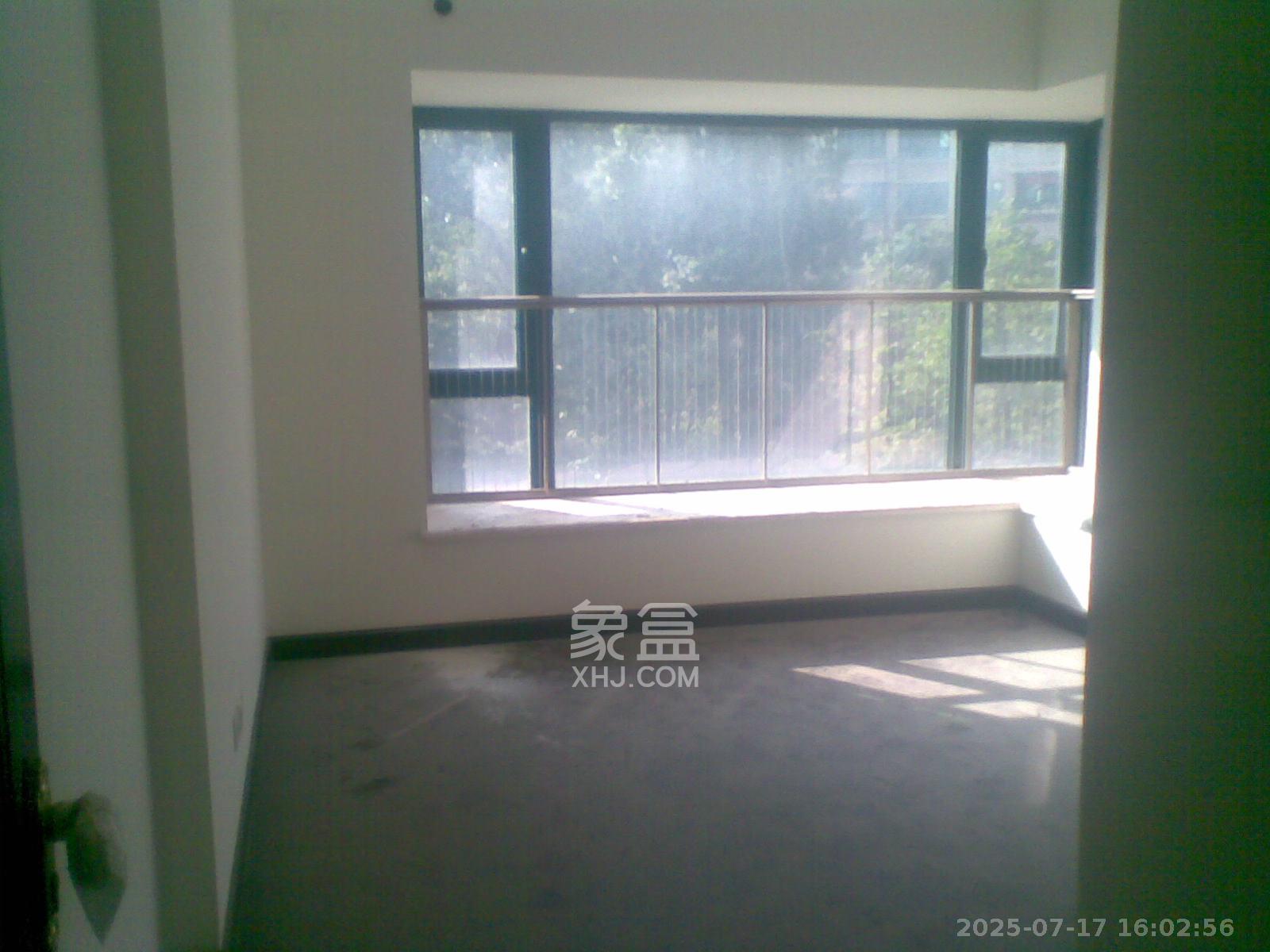 恒大城 2室2厅1卫 1800.0元/月 恒大城 2室2厅1卫 1800.0元/月室内图