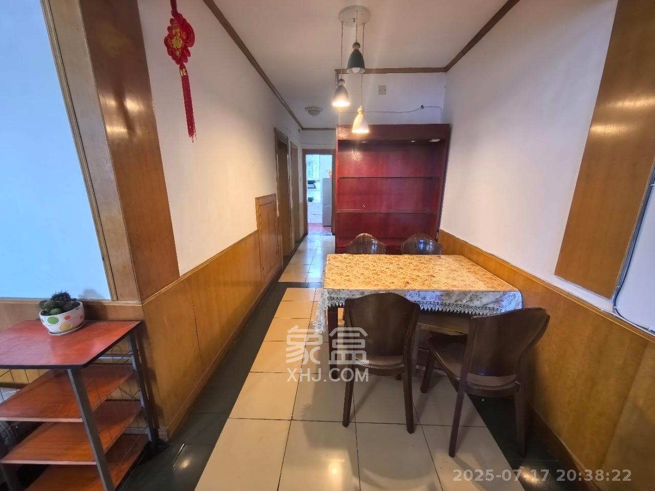 长郡花园  2室1厅1卫    1650.0元/月 长郡花园  2室1厅1卫    1650.0元/月室内图