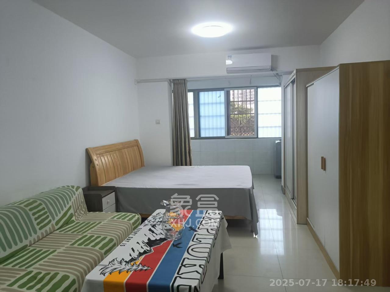 华府壹航线  1室1厅1卫    1400.0元/月