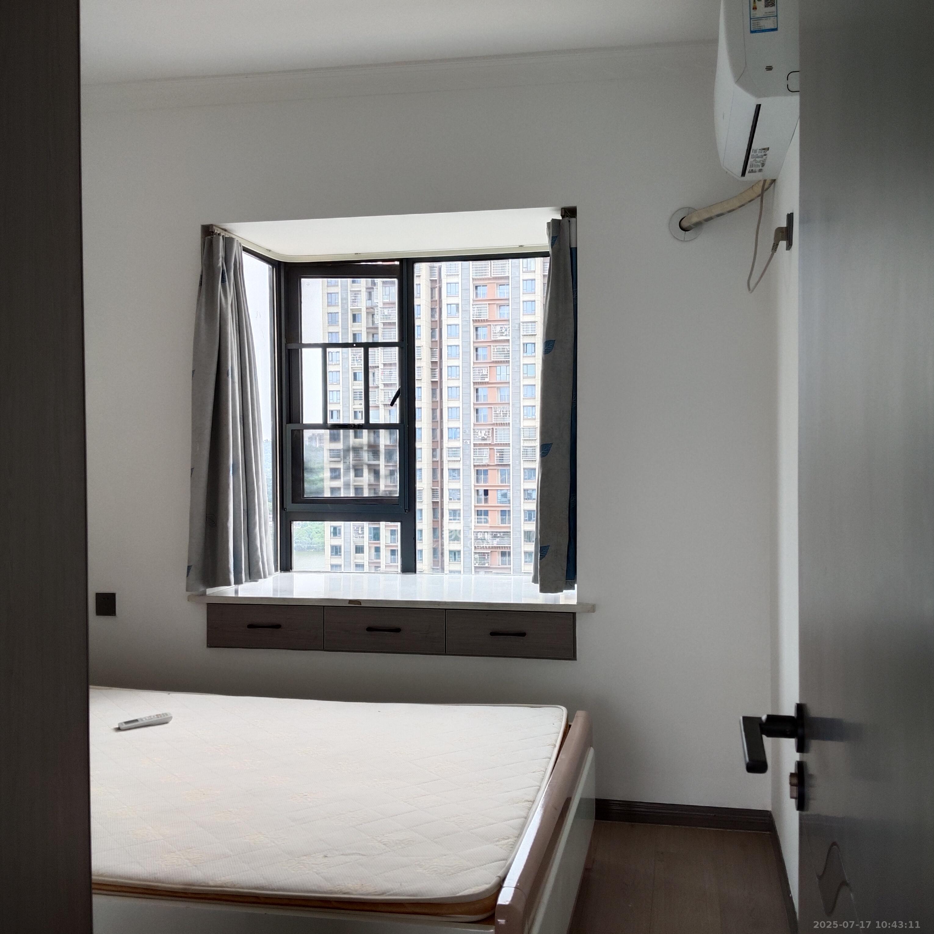 真人桥家园一期 3室2厅2卫 2400.0元/月 真人桥家园一期 3室2厅2卫 2400.0元/月室内图