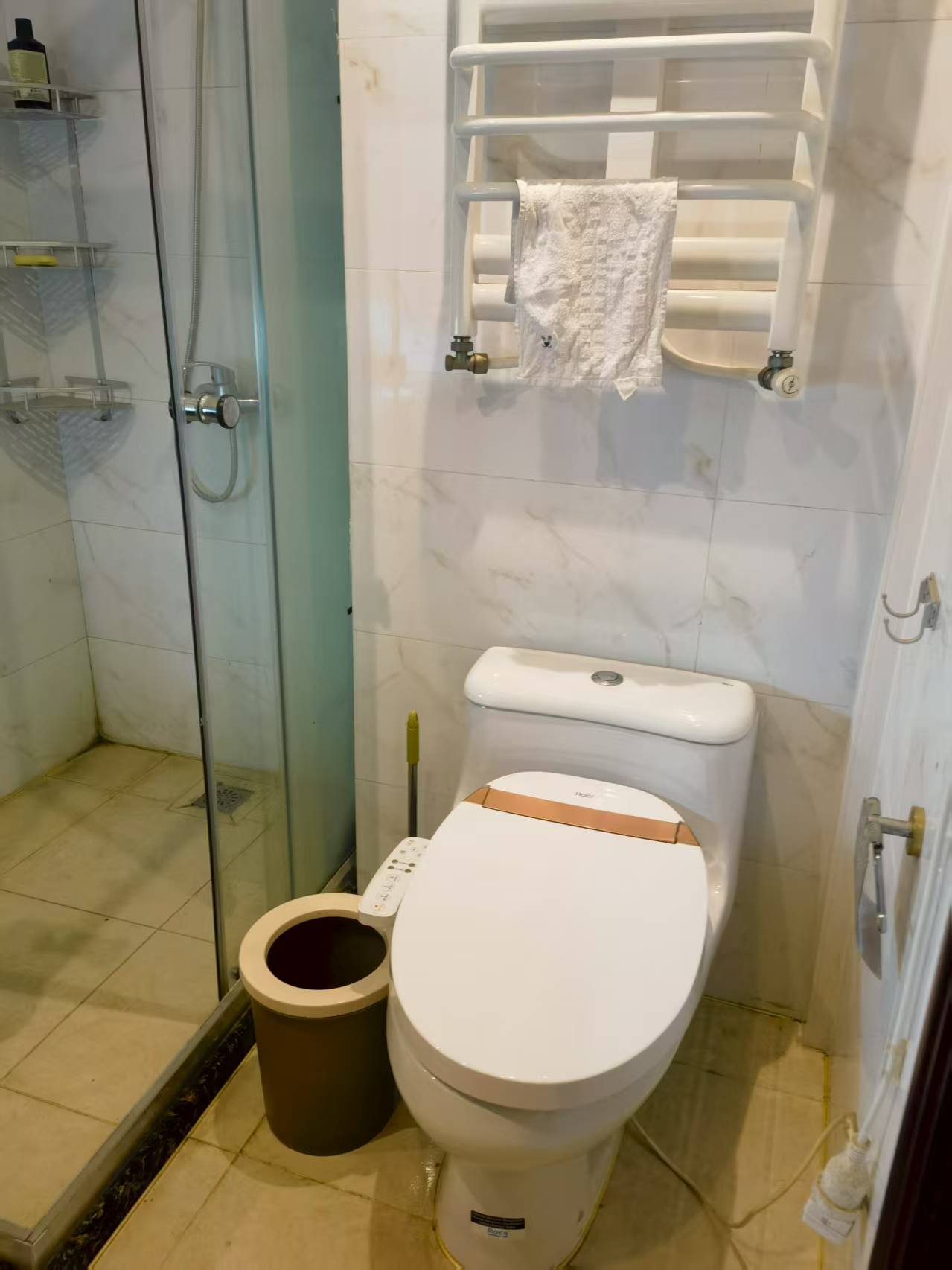 恒大绿洲 3室2厅1卫 1700.0元/月 恒大绿洲 3室2厅1卫 1700.0元/月室内图