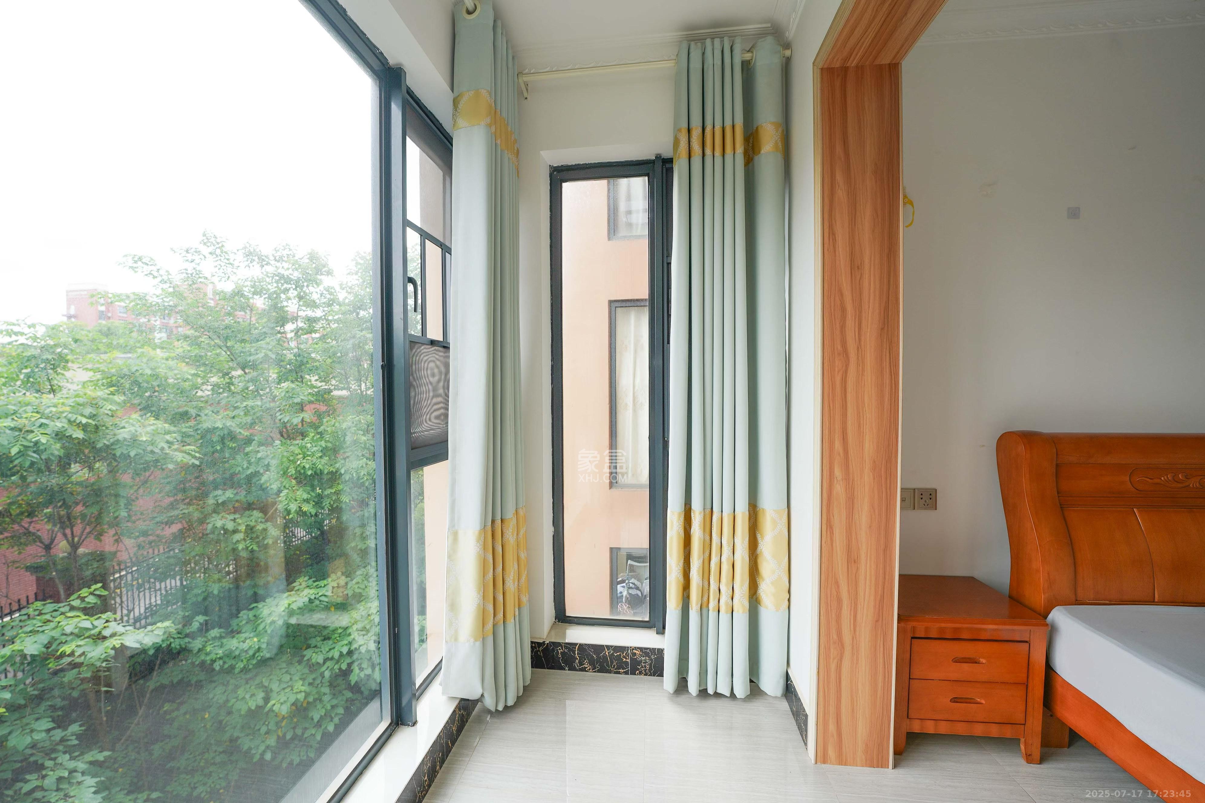 怡海星城 3室2厅1卫 2300.0元/月 怡海星城 3室2厅1卫 2300.0元/月室内图