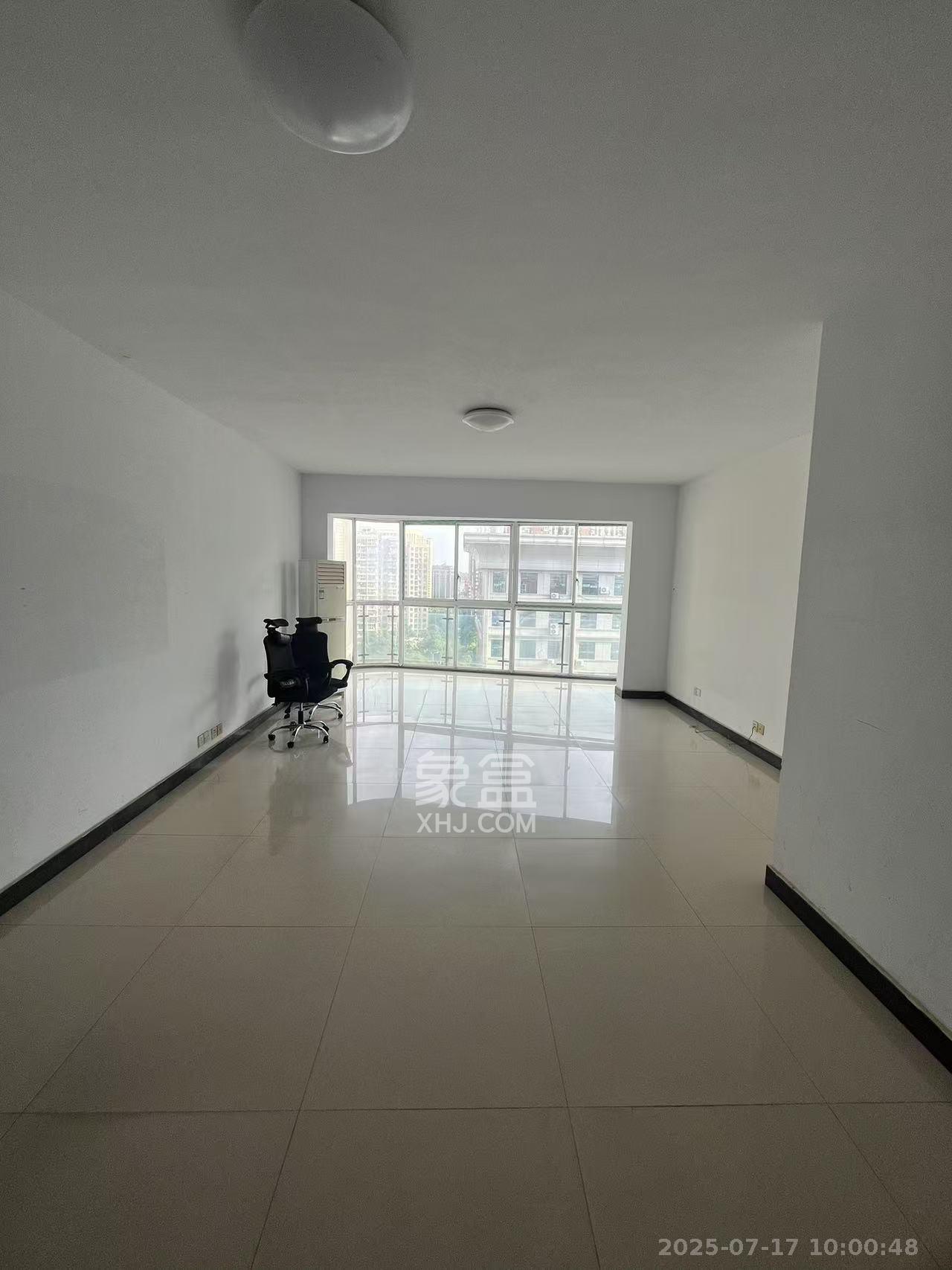 友谊嘉园  4室2厅1卫    3000.0元/月 友谊嘉园  4室2厅1卫    3000.0元/月室内图