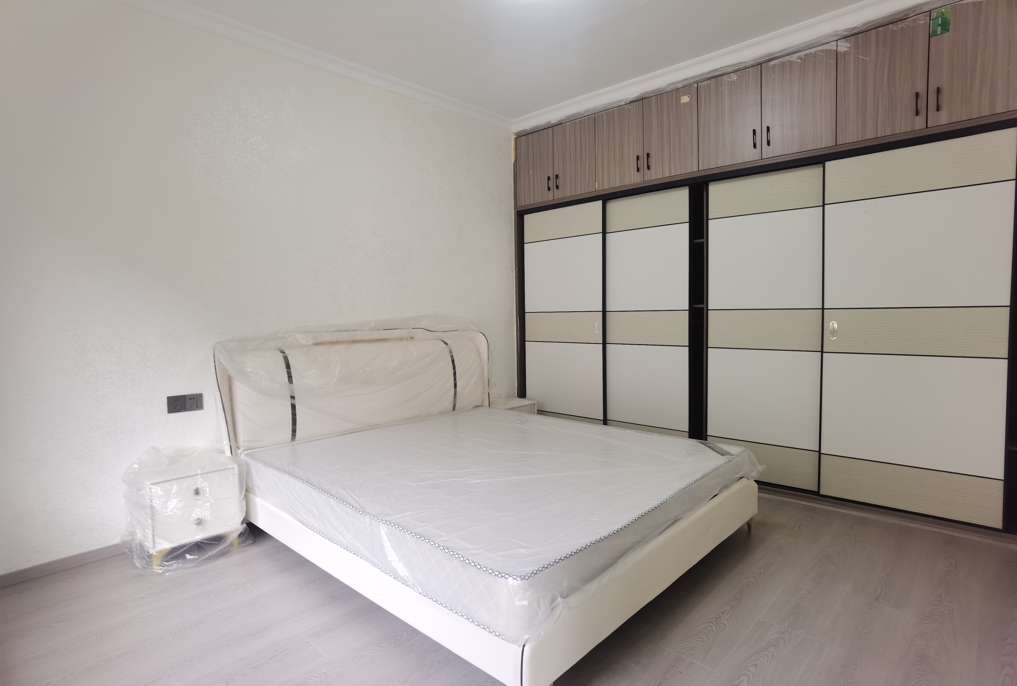 娄星区散盘 3室2厅1卫 39.8万 娄星区散盘 3室2厅1卫 39.8万客厅