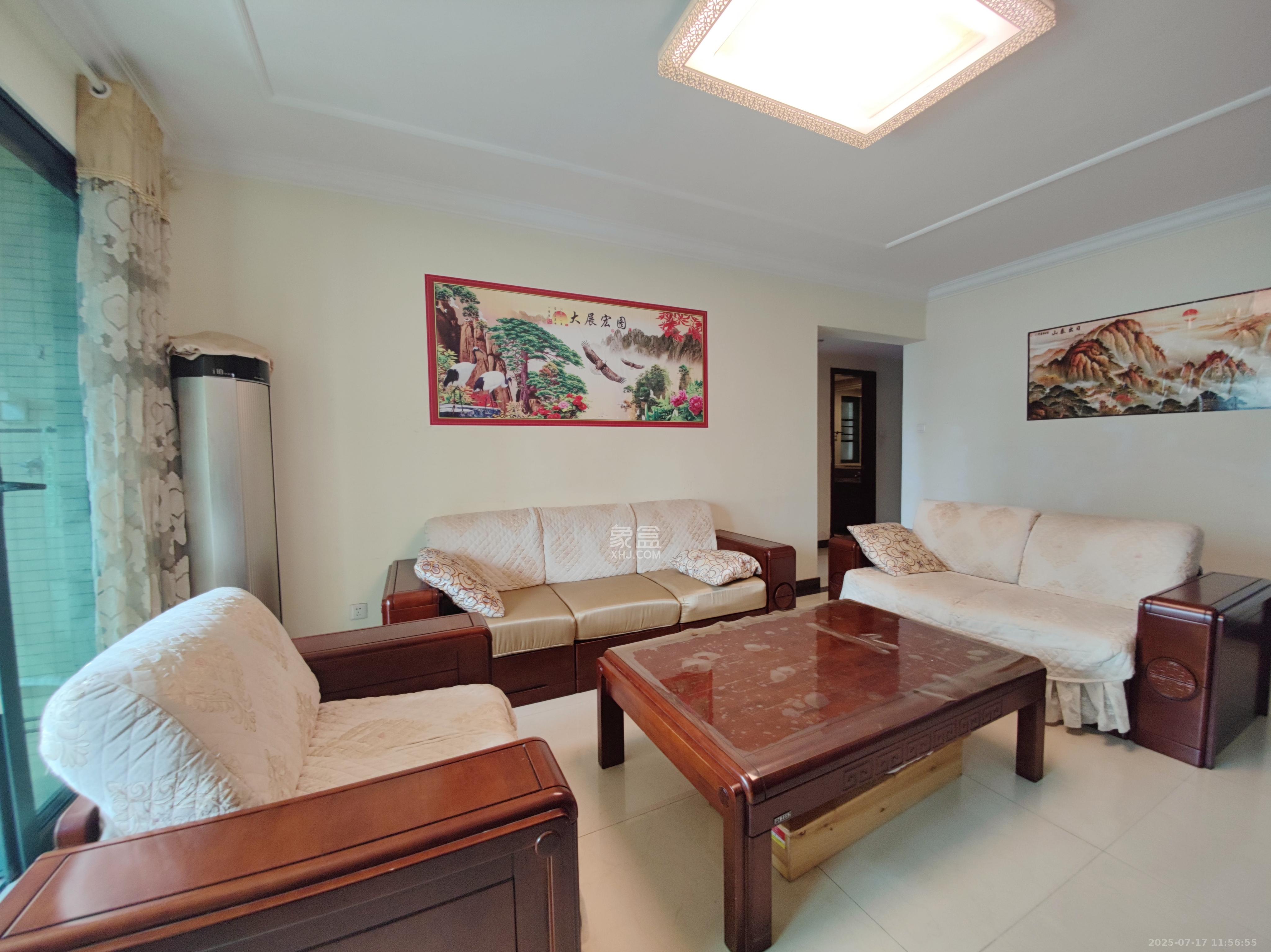 恒大雅苑 3室2厅2卫 2500.0元/月 恒大雅苑 3室2厅2卫 2500.0元/月室内图