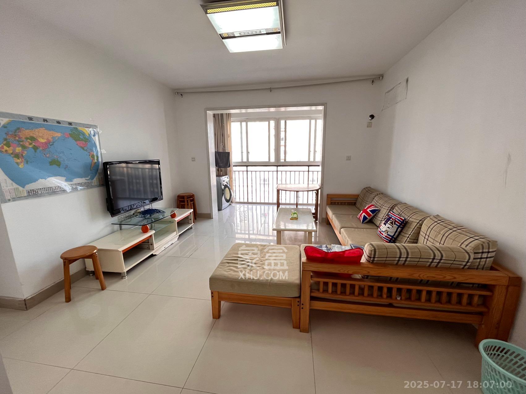 嘉盛华庭(一期、二期、三期) 3室1厅1卫 2400.0元/月 嘉盛华庭(一期、二期、三期) 3室1厅1卫 2400.0元/月室内图