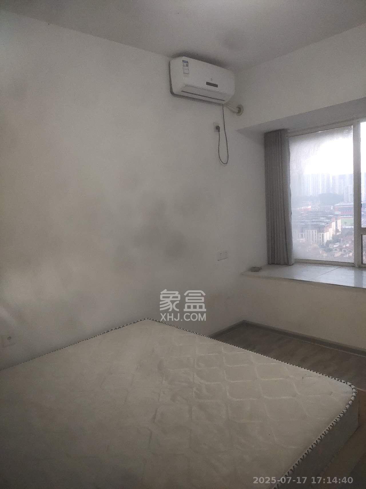 金地三千府(金地湖山樾、金地自在城)  3室2厅1卫    1400.0元/月 金地三千府(金地湖山樾、金地自在城)  3室2厅1卫    1400.0元/月室内图