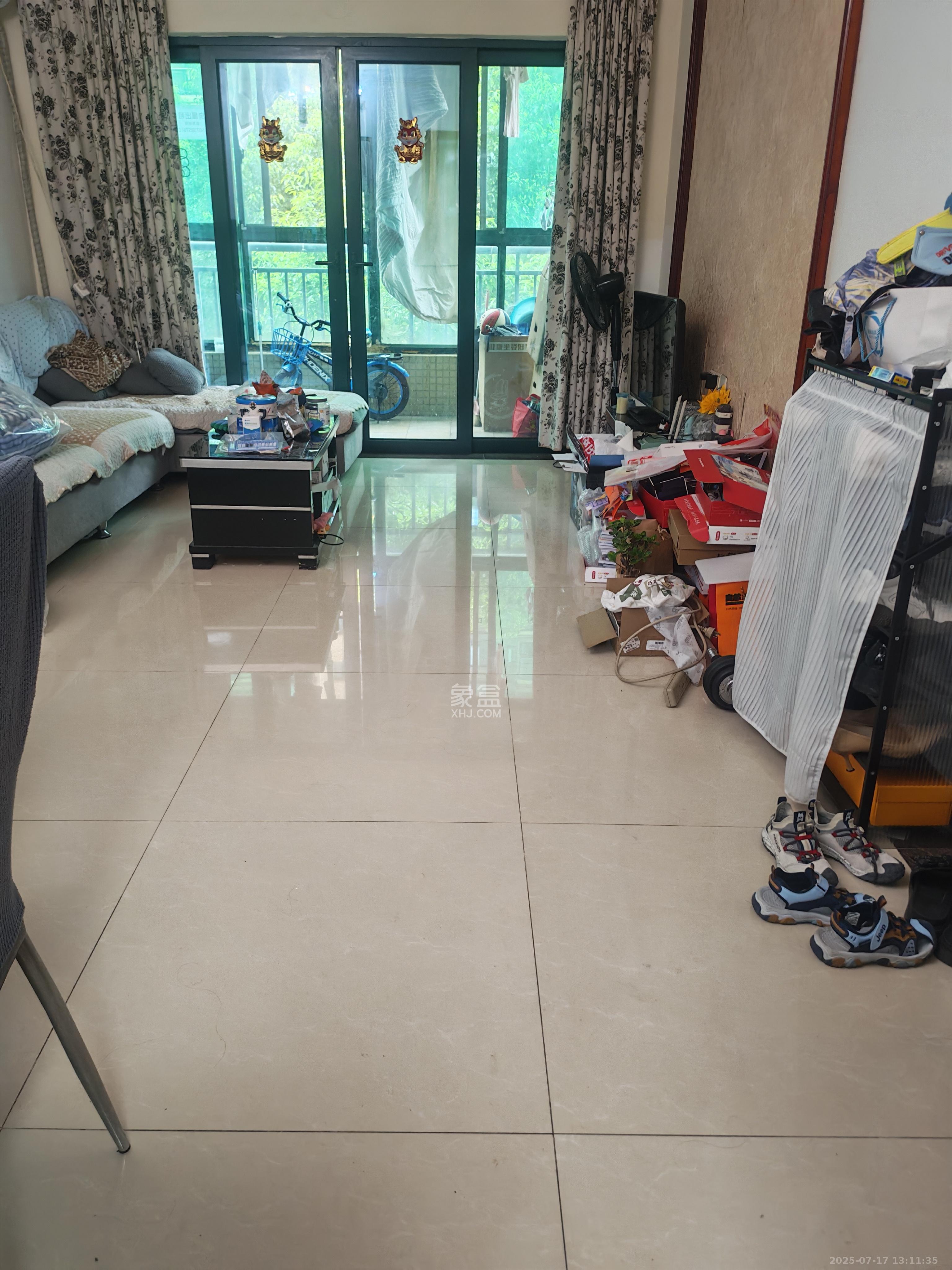 恒大华府 3室2厅1卫 2500.0元/月 恒大华府 3室2厅1卫 2500.0元/月室内图