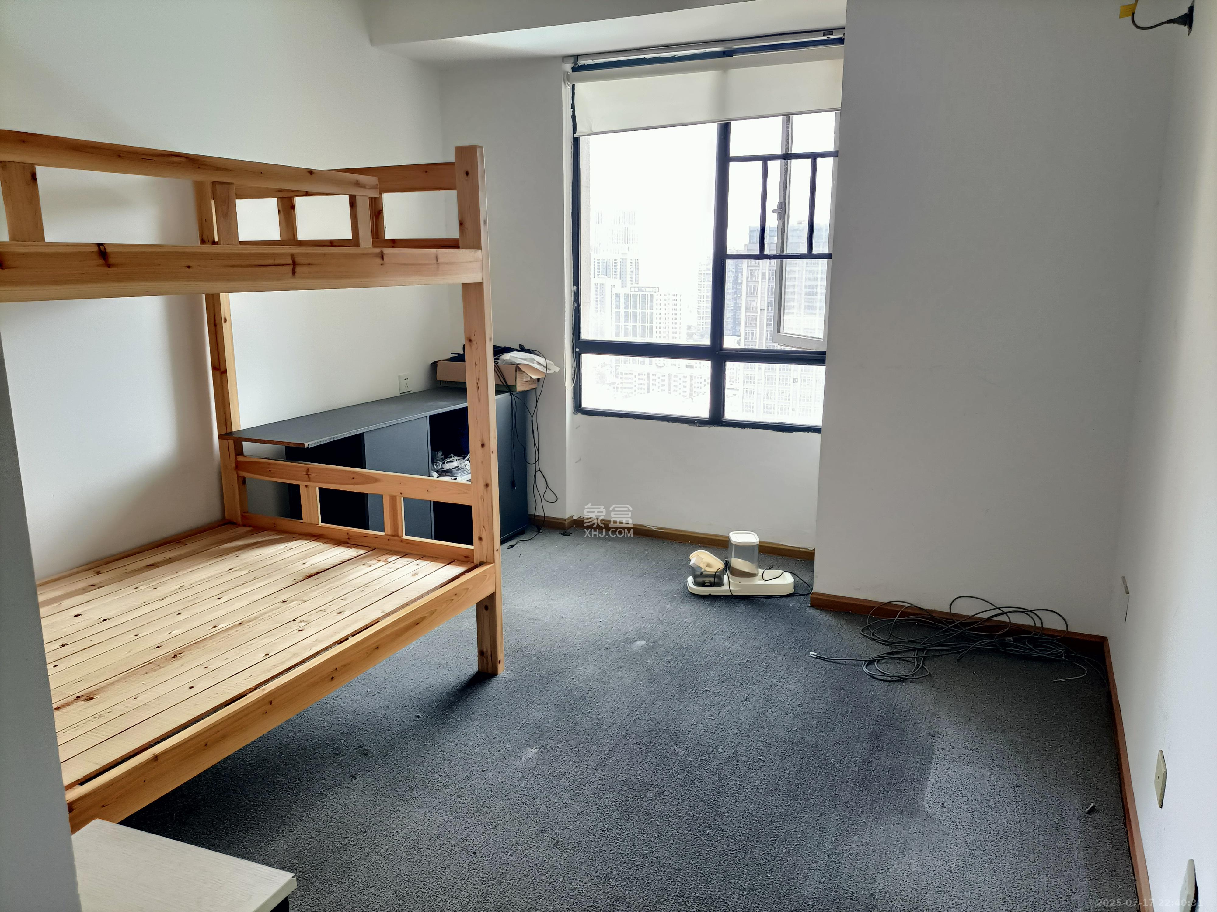 奥克斯广场  3室2厅2卫   3200.00元/月室内图