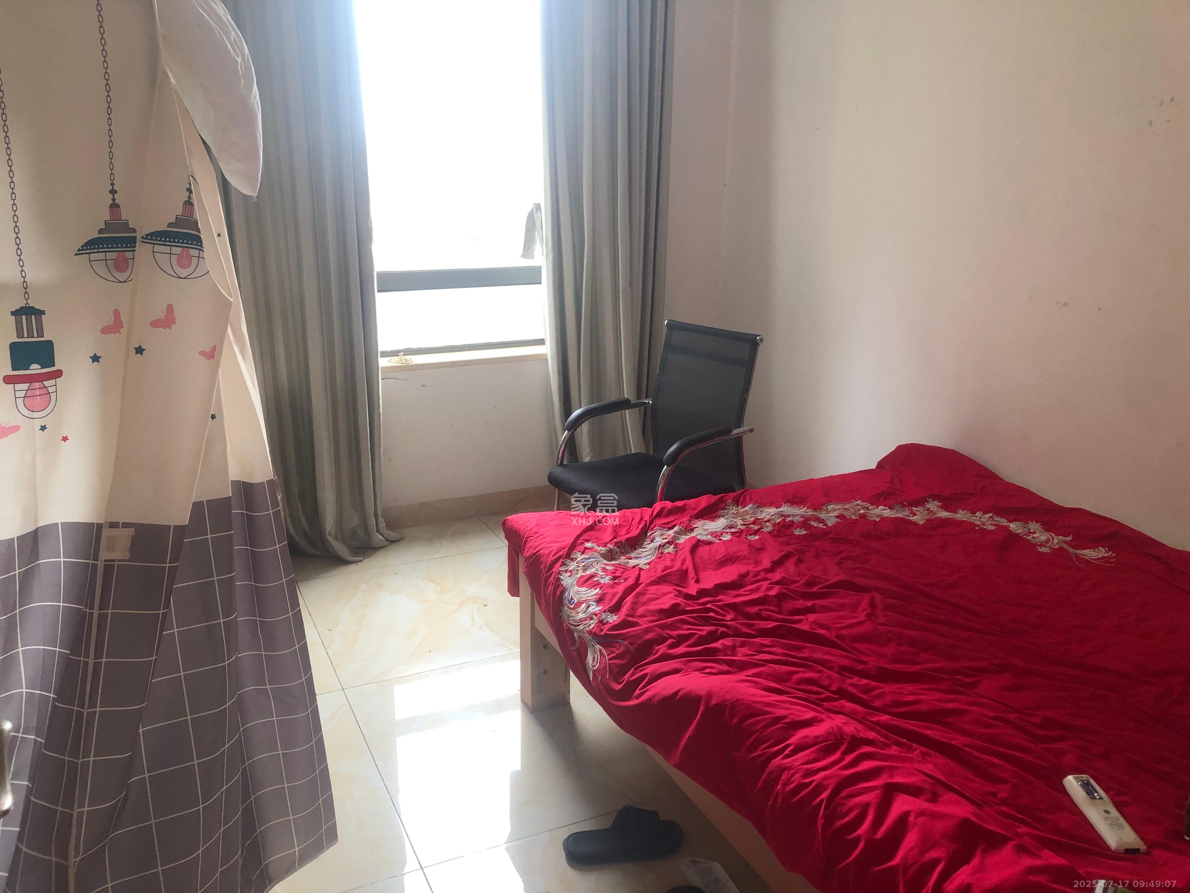 新华都万家城  3室2厅2卫    2400.0元/月室内图