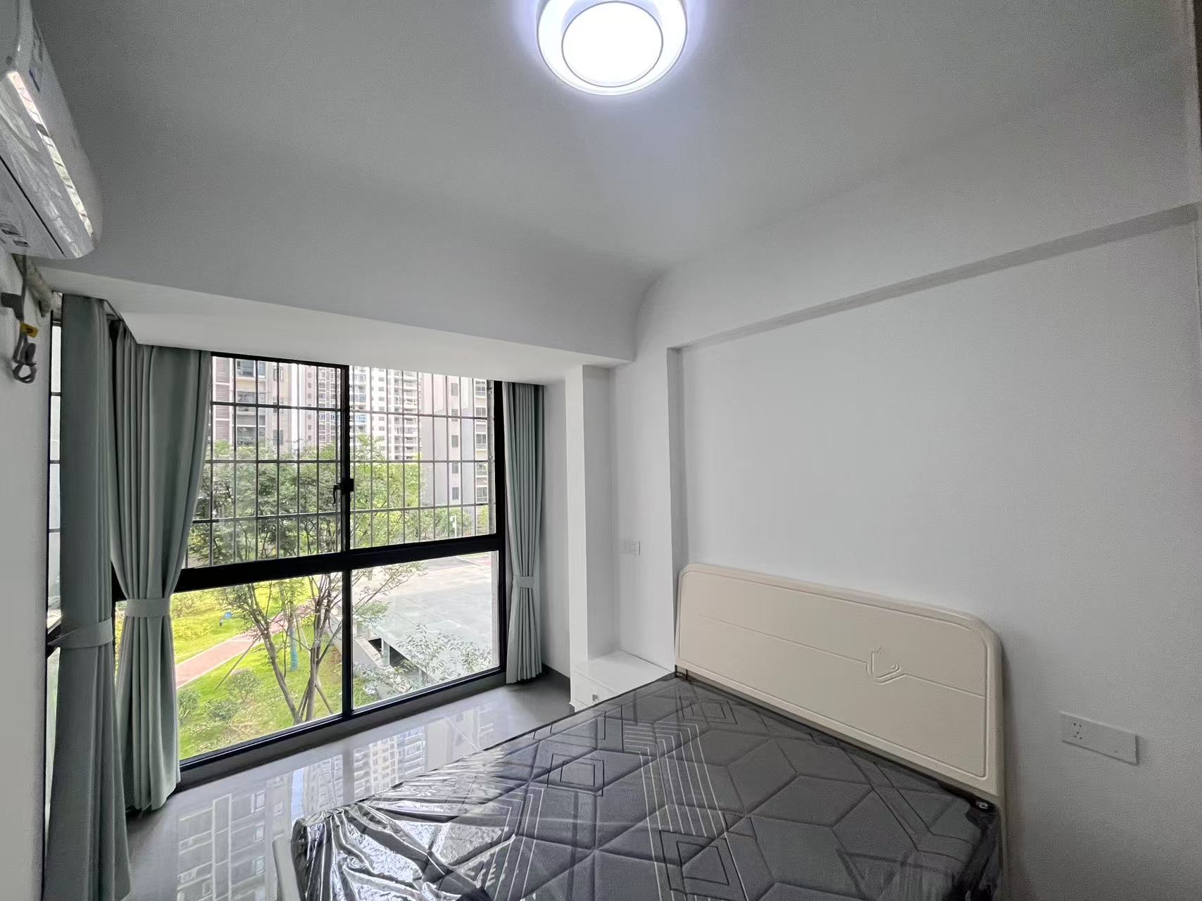互助小区电梯房  4室1厅11卫   2800.00元/月室内图