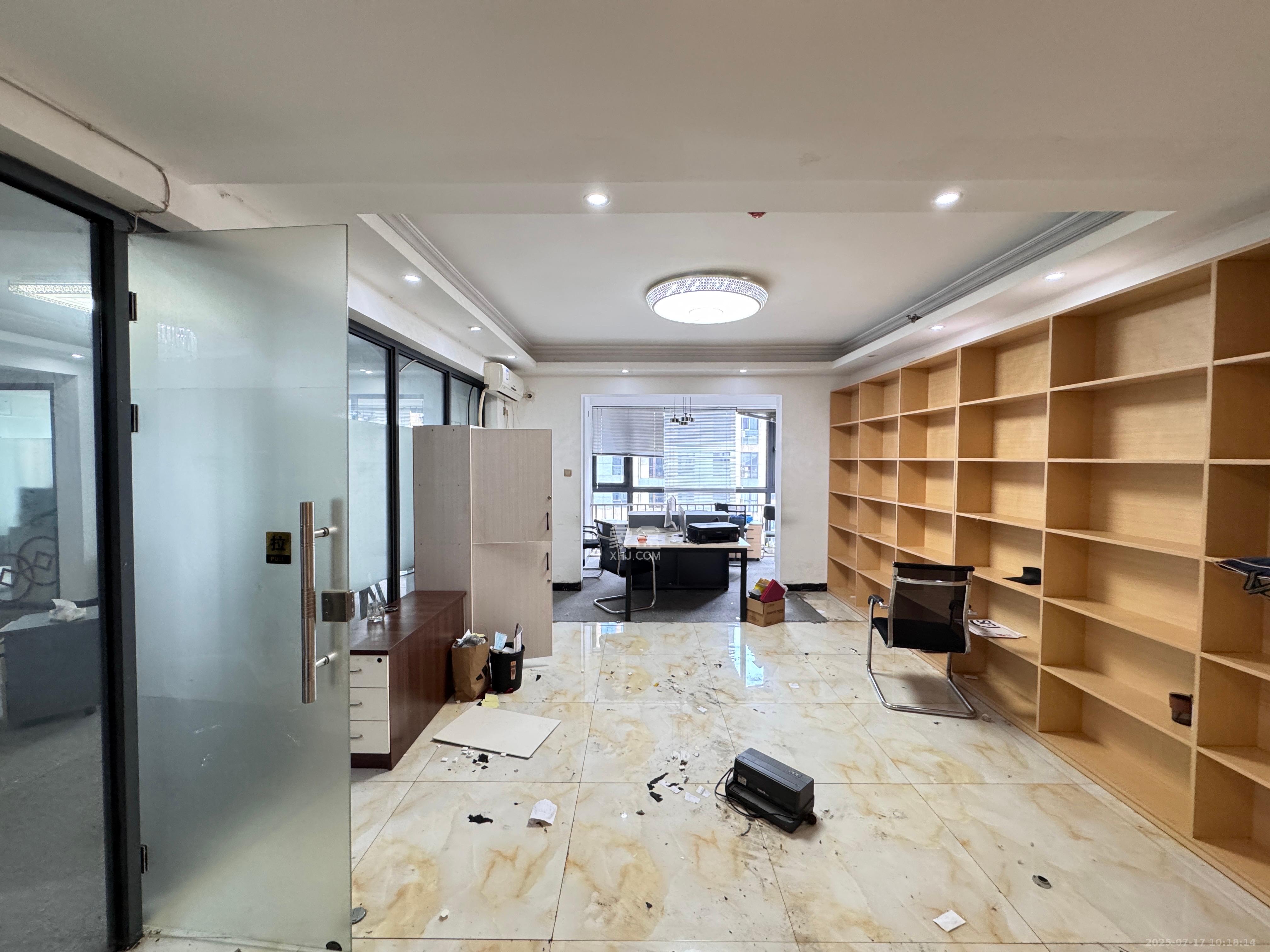 德思勤城市广场(宝格丽公寓) 1室1厅1卫 6000.0元/月 德思勤城市广场(宝格丽公寓) 1室1厅1卫 6000.0元/月室内图