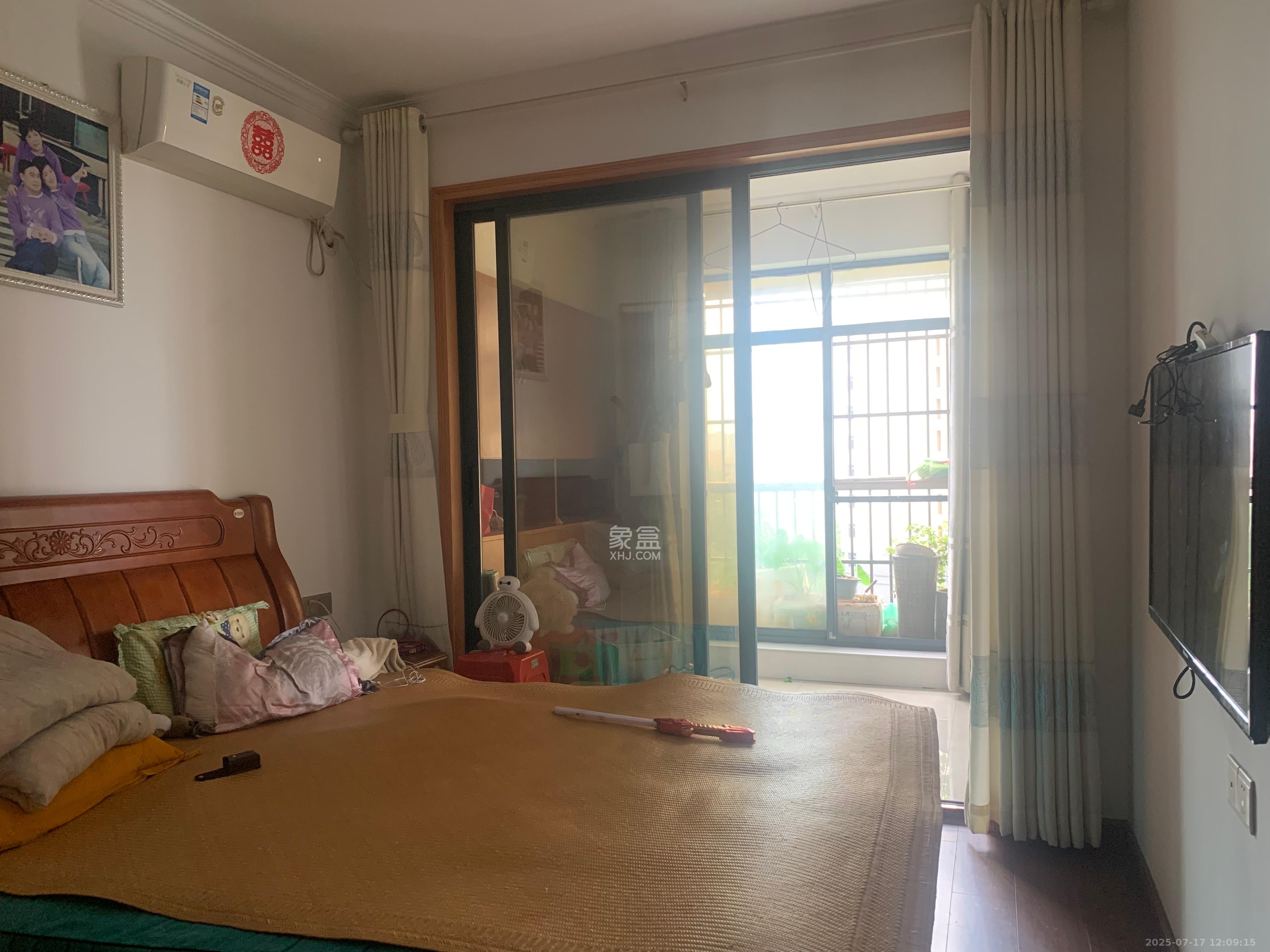 保利麓谷林语C区  3室2厅1卫   2600.00元/月室内图