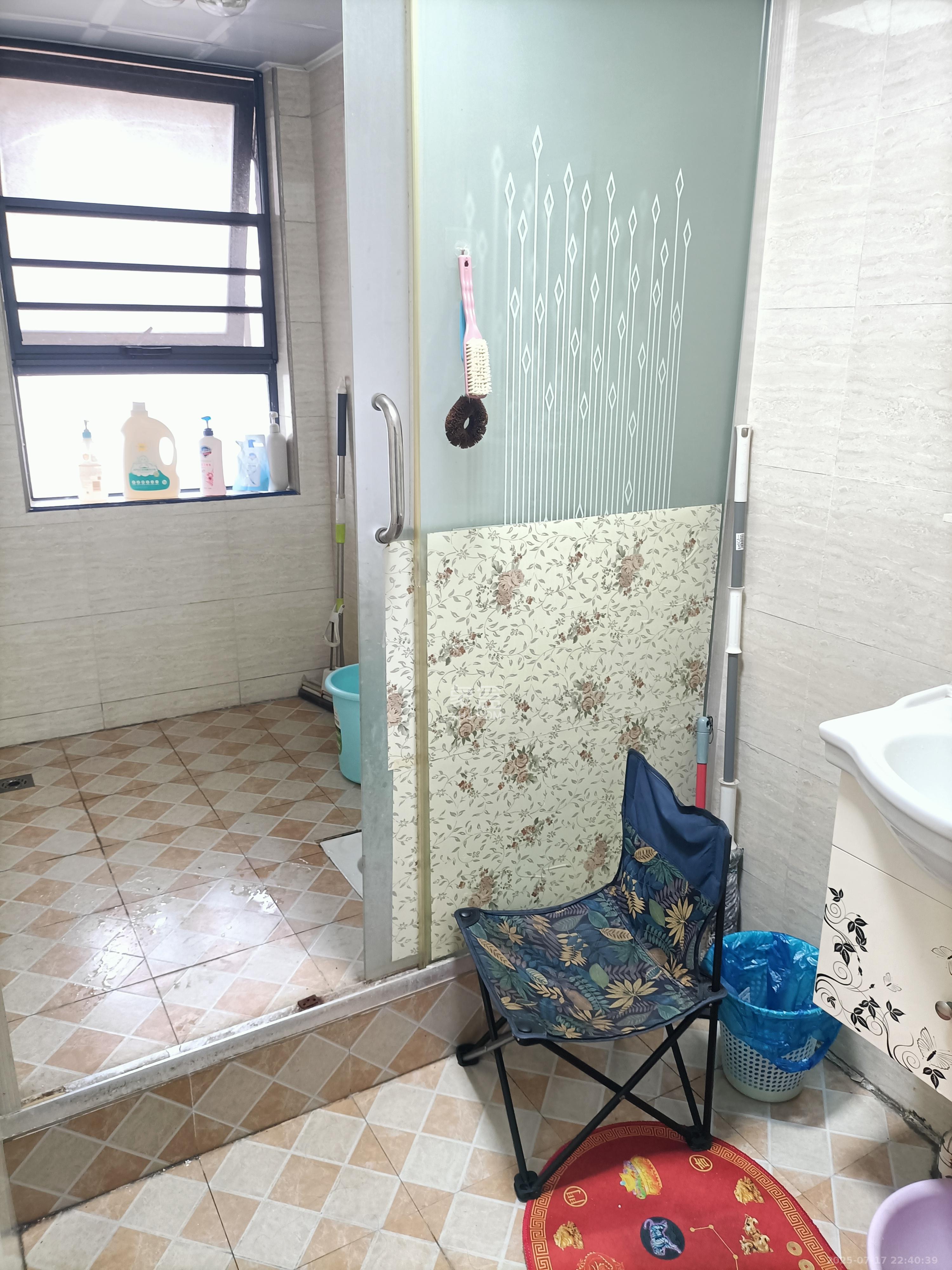 奥克斯广场  3室2厅2卫   3200.00元/月室内图