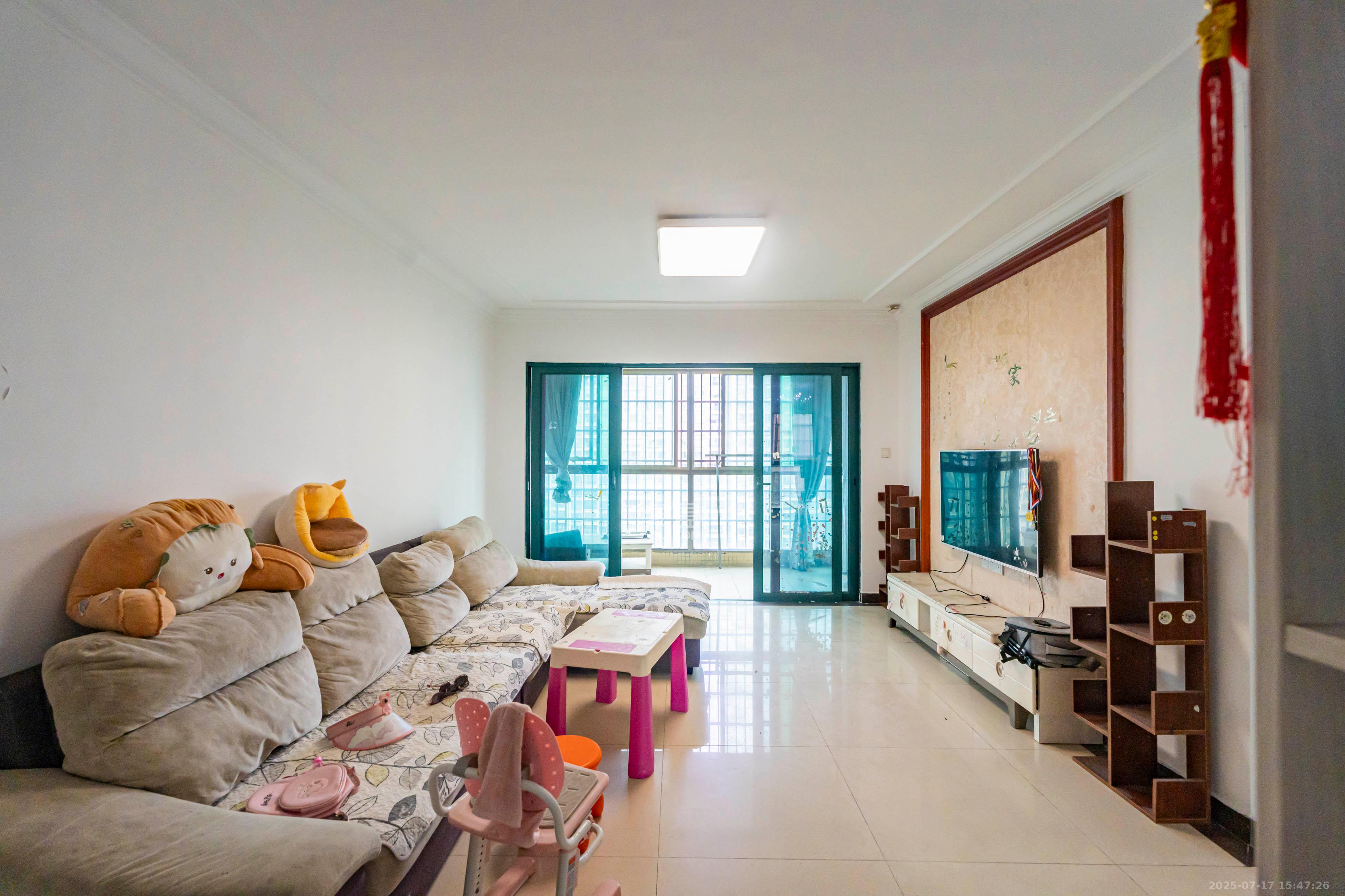 恒大雅苑  3室2厅2卫    2800.0元/月 恒大雅苑  3室2厅2卫    2800.0元/月