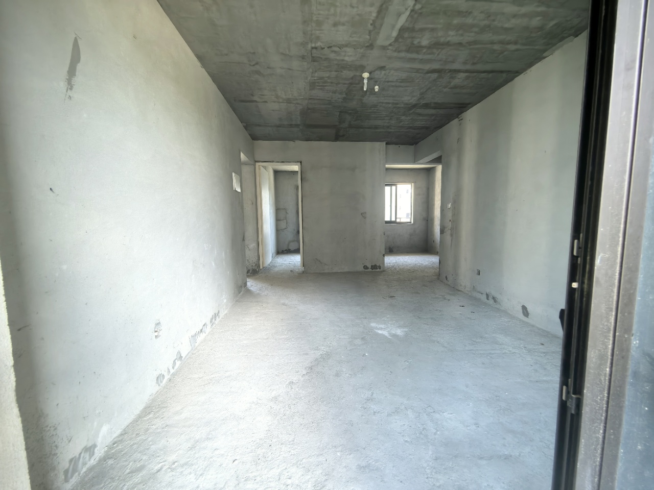 滨海新天地  2室2厅1卫   110.00万室内图1