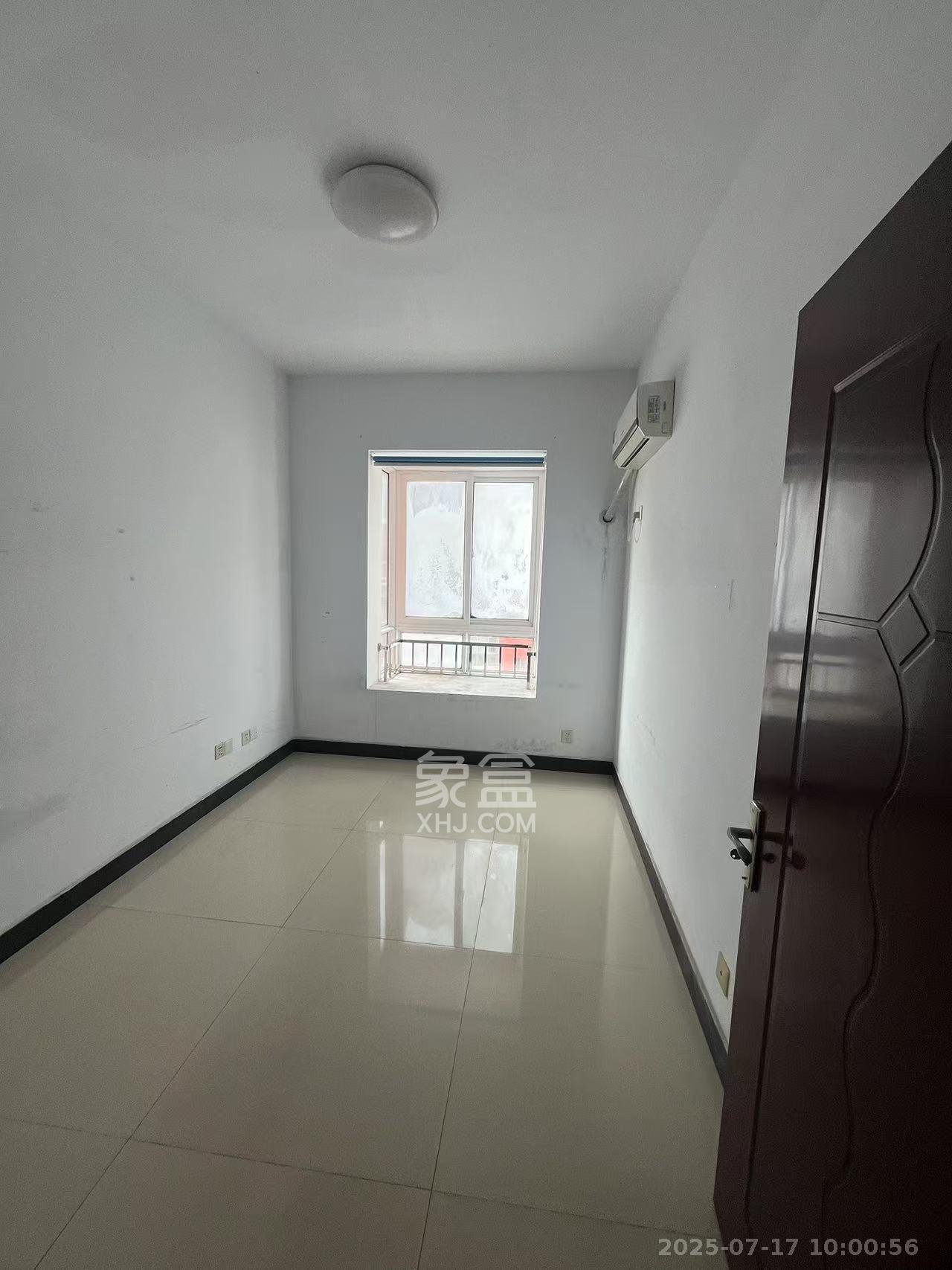 友谊嘉园  4室2厅1卫    3000.0元/月 友谊嘉园  4室2厅1卫    3000.0元/月室内图