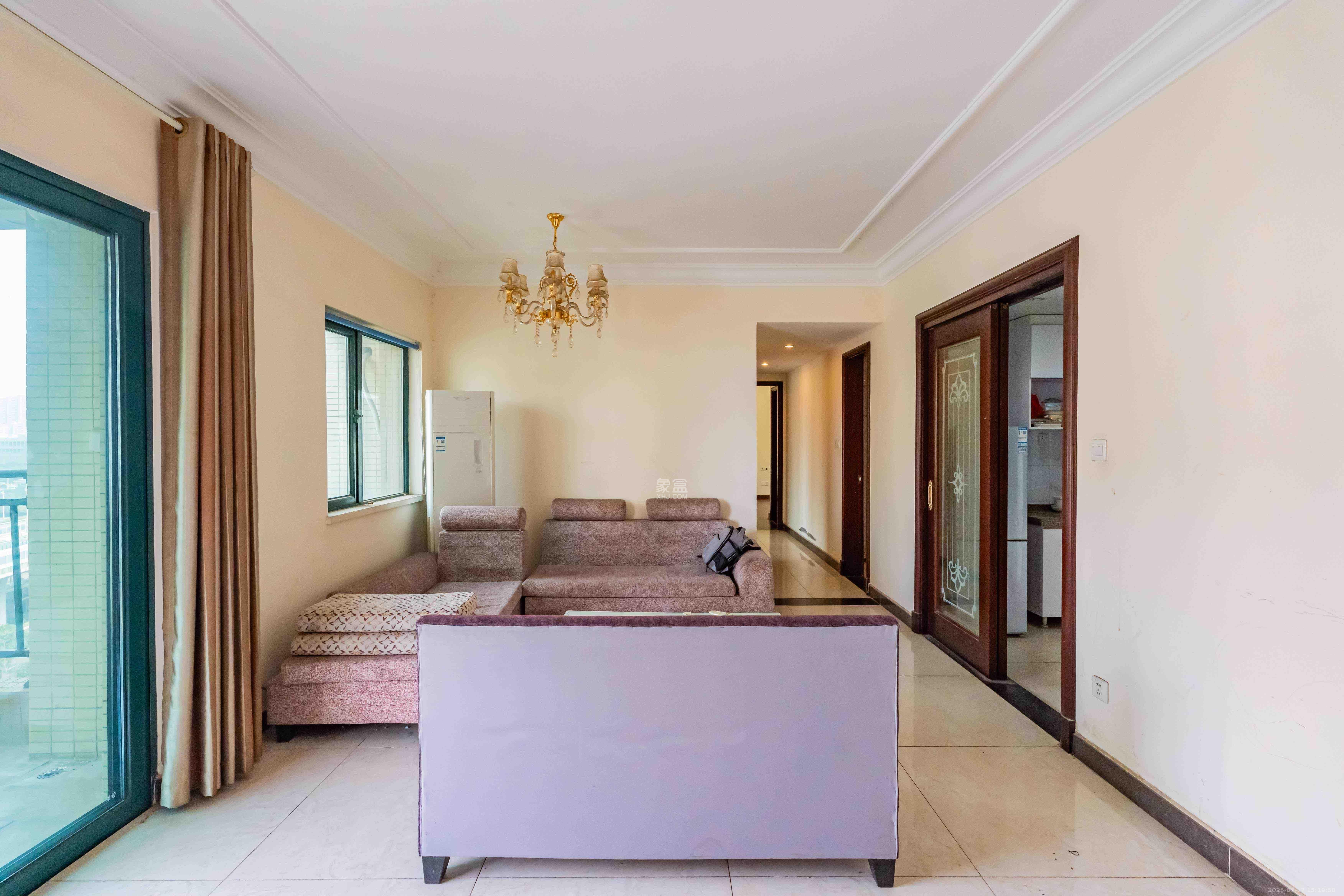 恒大雅苑 3室2厅2卫 2500.0元/月 恒大雅苑 3室2厅2卫 2500.0元/月室内图