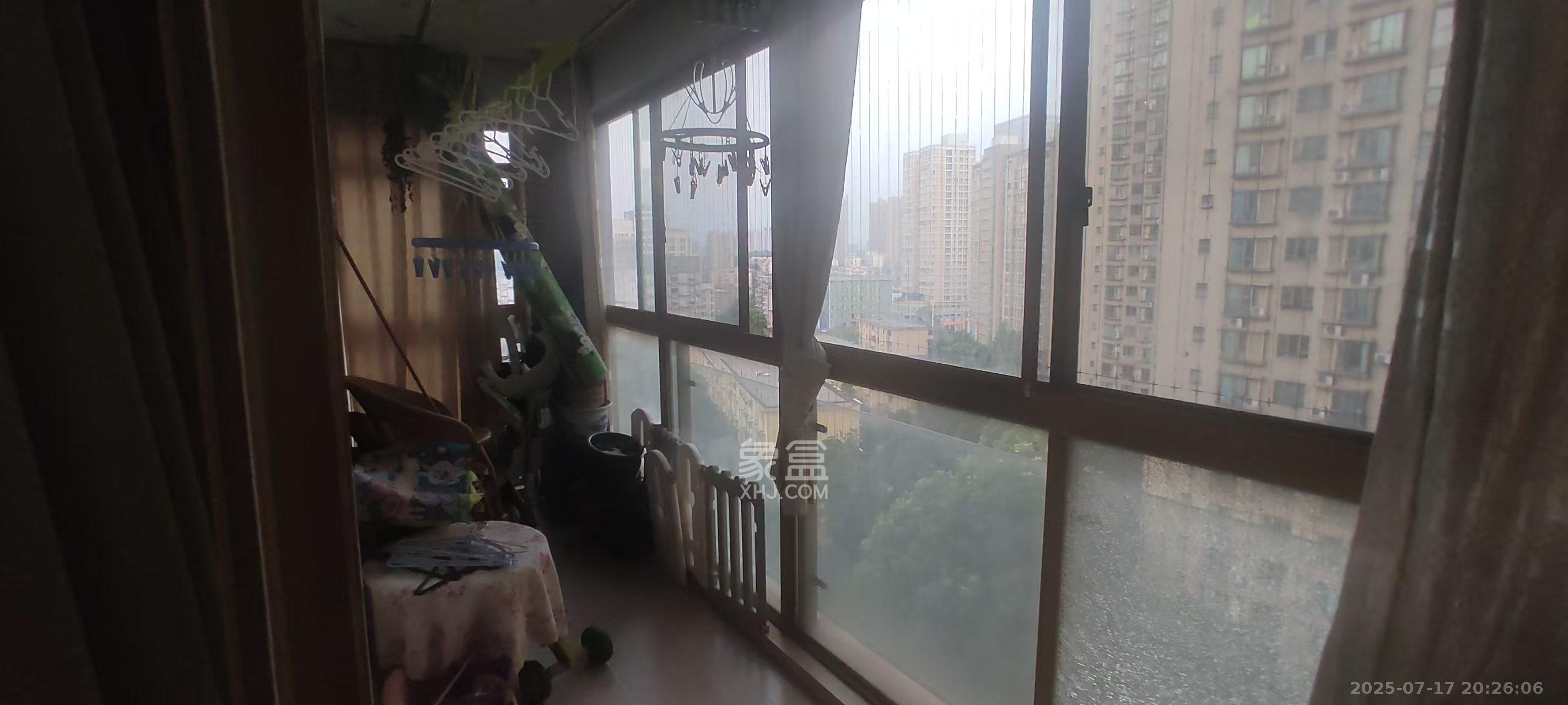 天健芙蓉盛世一期 4室2厅2卫 4000.0元/月 天健芙蓉盛世一期 4室2厅2卫 4000.0元/月室内图