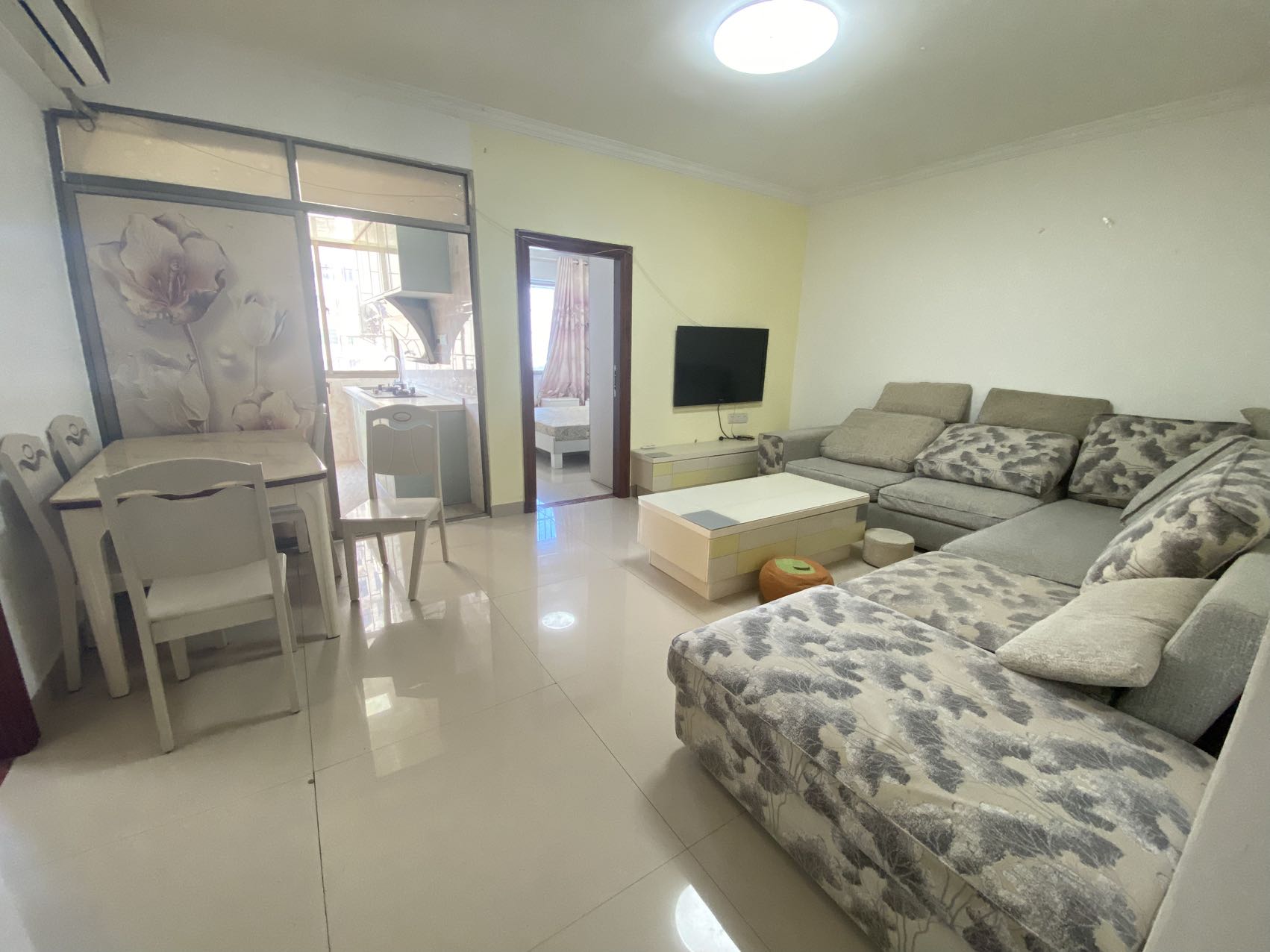 恒隆公寓(府城)  2室2厅1卫    108.0万 恒隆公寓(府城)  2室2厅1卫    108.0万室内图