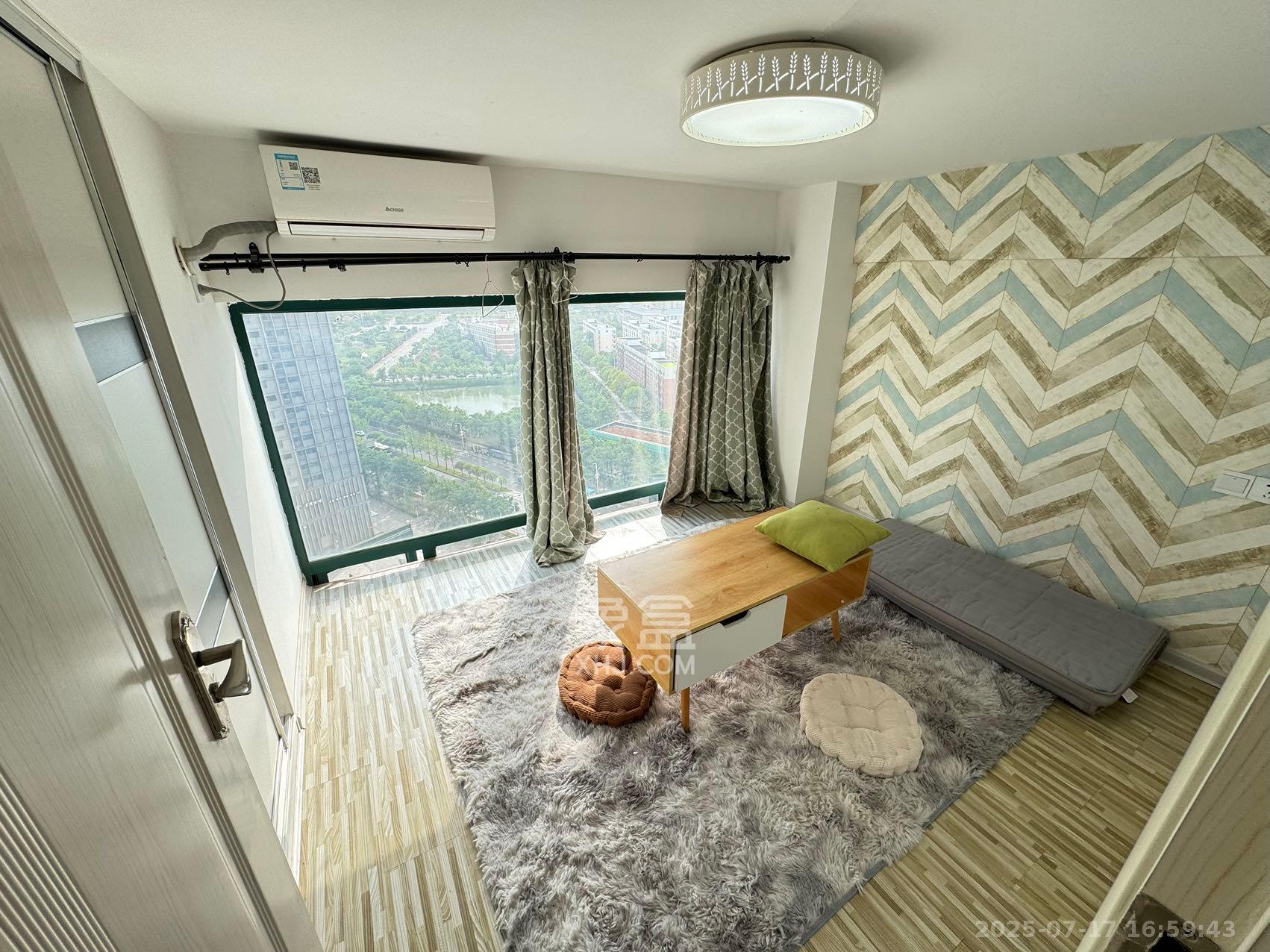 洋湖时代  1室1厅1卫    1500.0元/月 洋湖时代  1室1厅1卫    1500.0元/月室内图