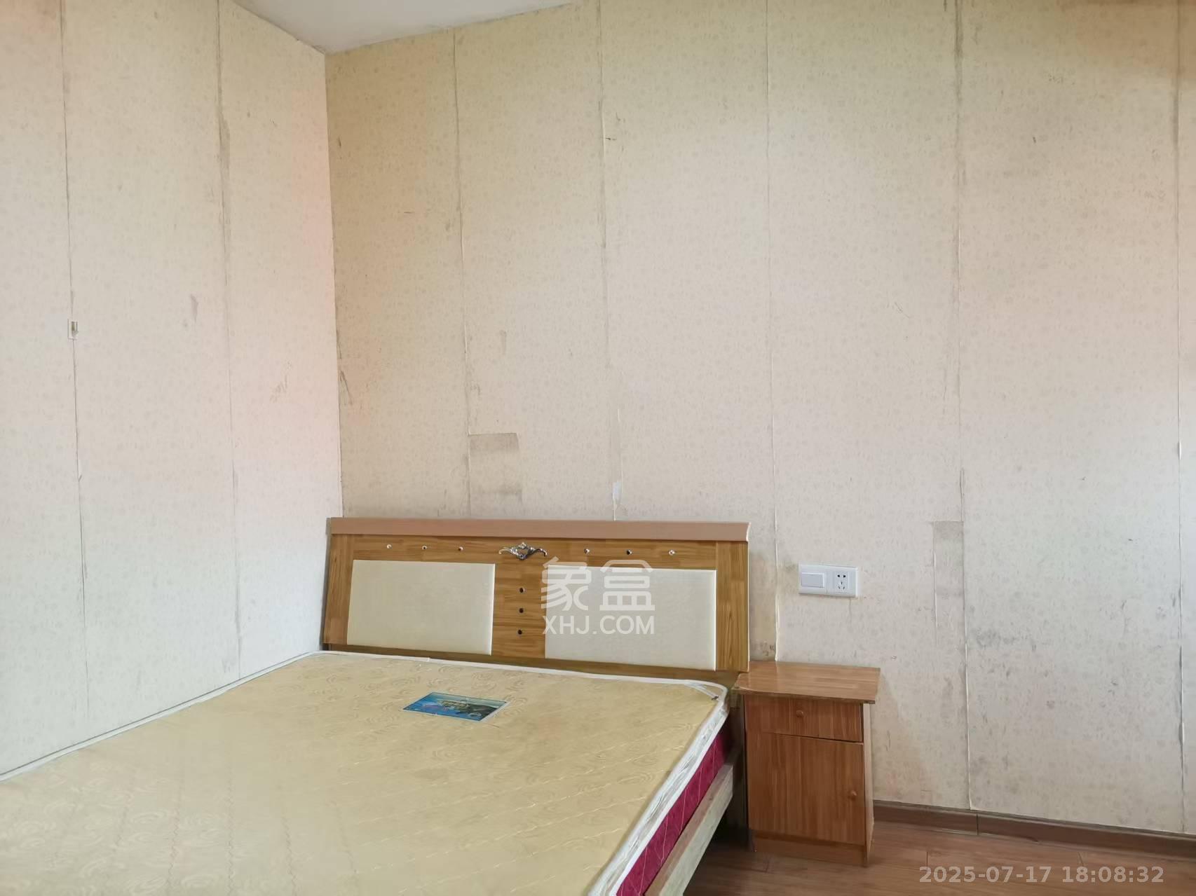 南国新城  2室2厅1卫    1600.0元/月 南国新城  2室2厅1卫    1600.0元/月室内图