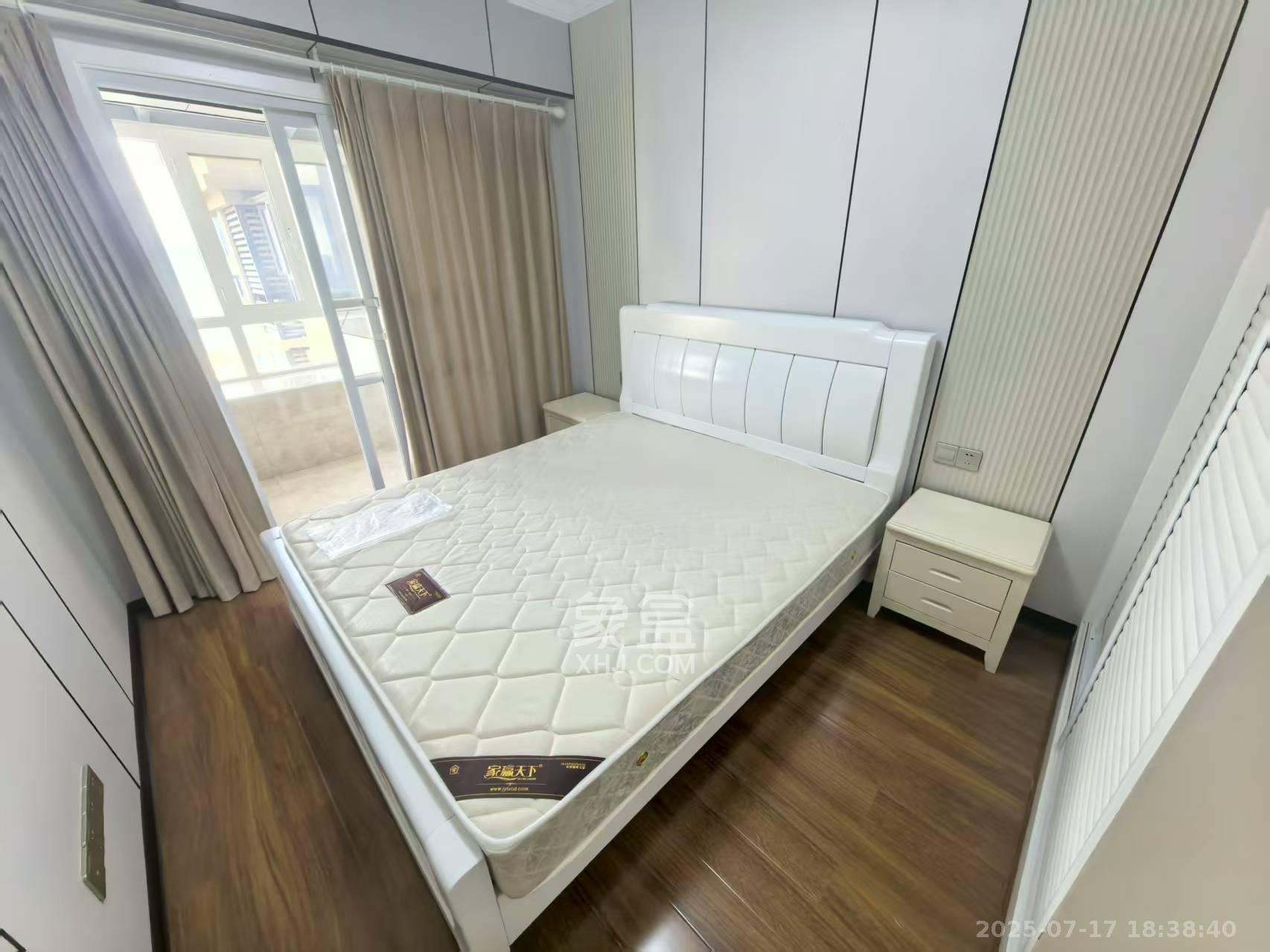 中建梅溪湖中心  4室2厅2卫   4500.00元/月室内图