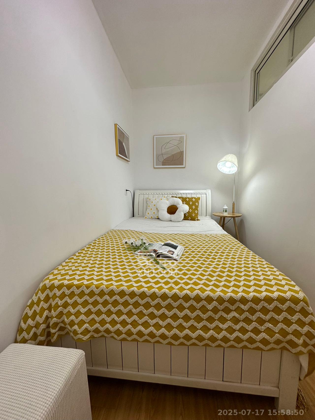 上城星座  1室2厅1卫    3500.0元/月室内图