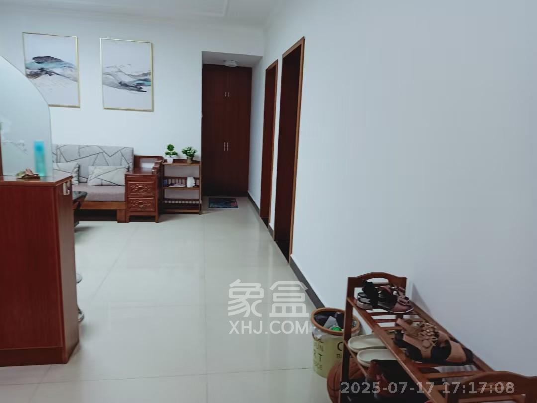 西城龙庭  2室1厅1卫    2400.0元/月 西城龙庭  2室1厅1卫    2400.0元/月室内图