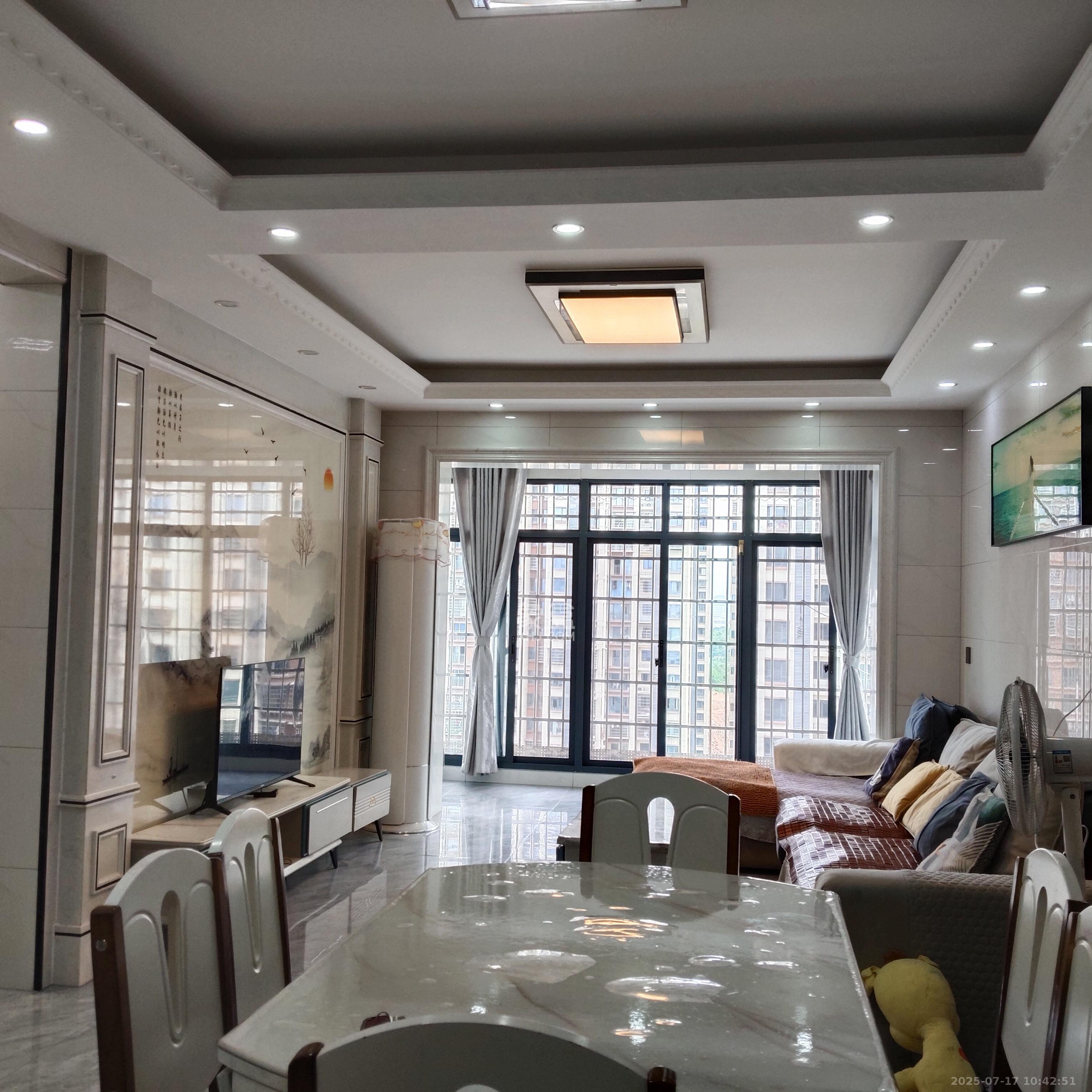 真人桥家园一期 3室2厅2卫 2400.0元/月 真人桥家园一期 3室2厅2卫 2400.0元/月室内图