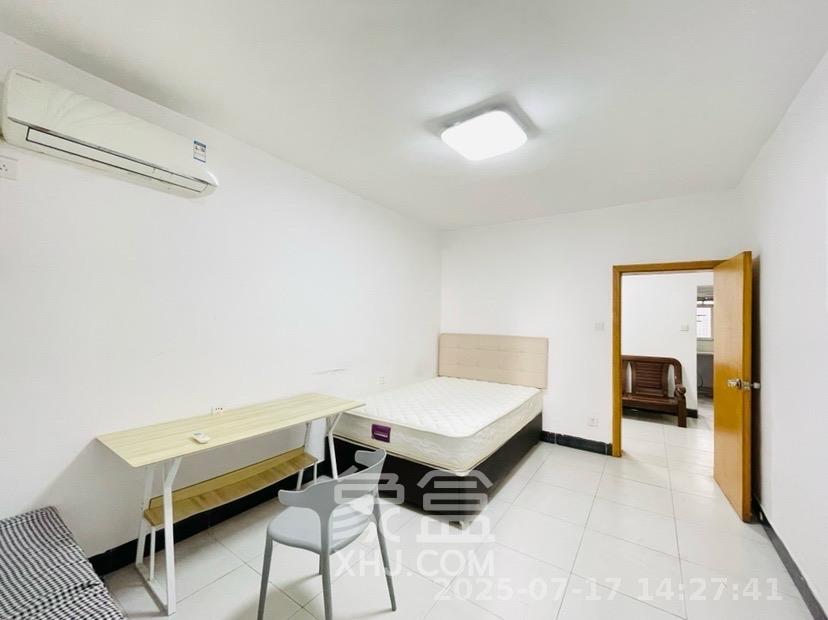 红旗社区  2室1厅1卫   2000.00元/月室内图