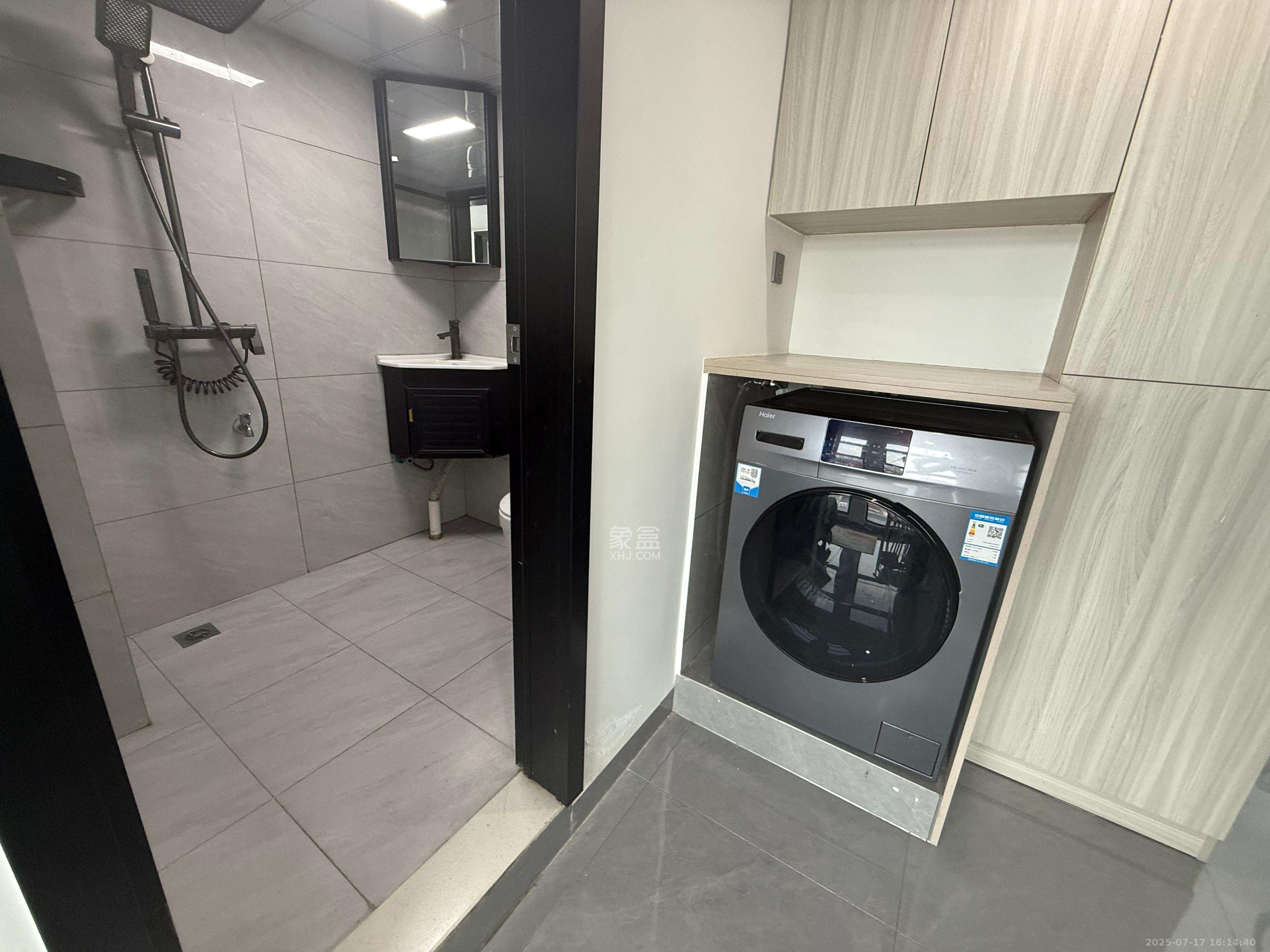 九玺铭城(九玺华府) 1室1厅1卫 2000.0元/月 九玺铭城(九玺华府) 1室1厅1卫 2000.0元/月室内图