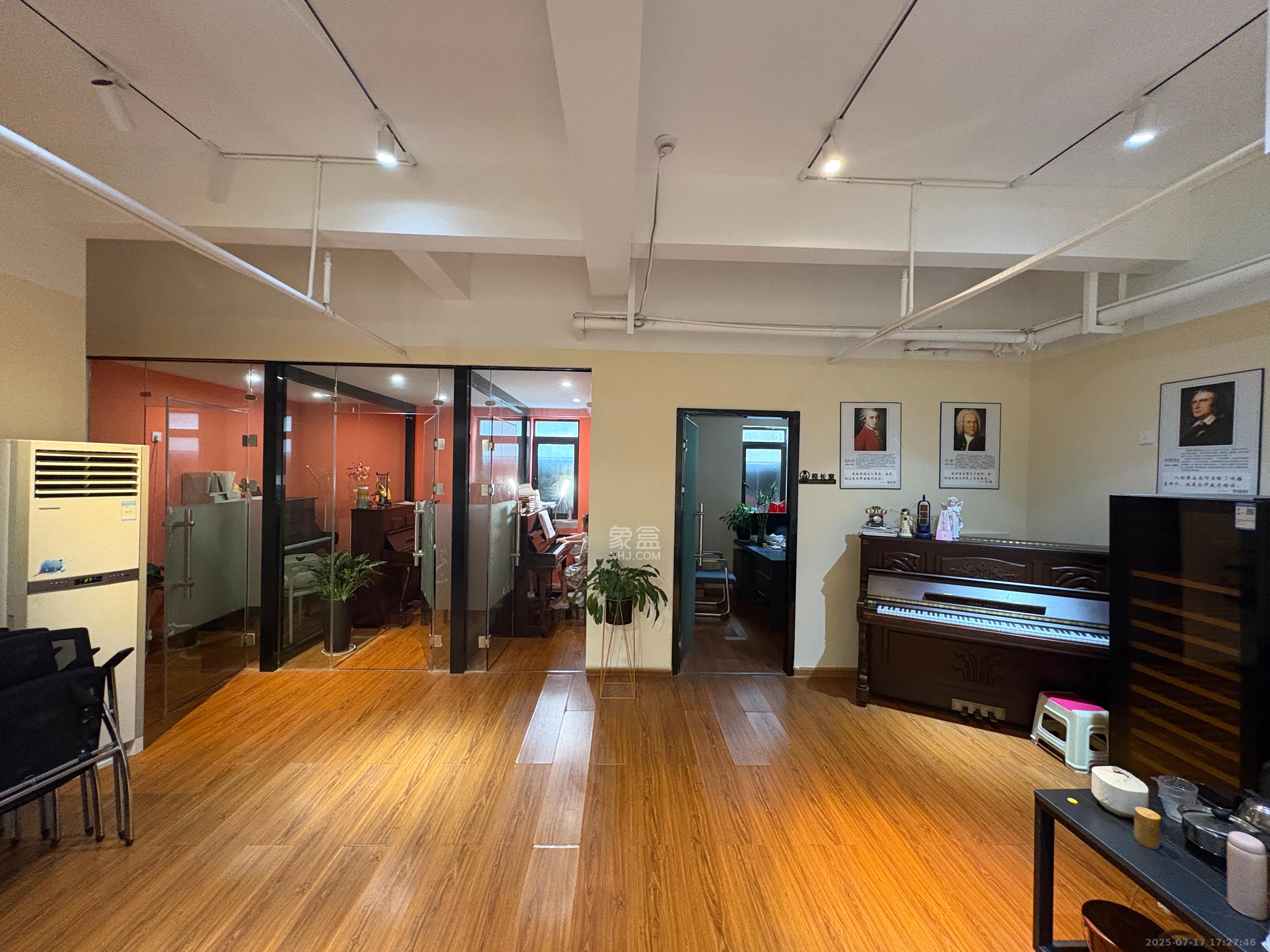 万科金域蓝湾   82.27㎡      10000.0元/月室内图