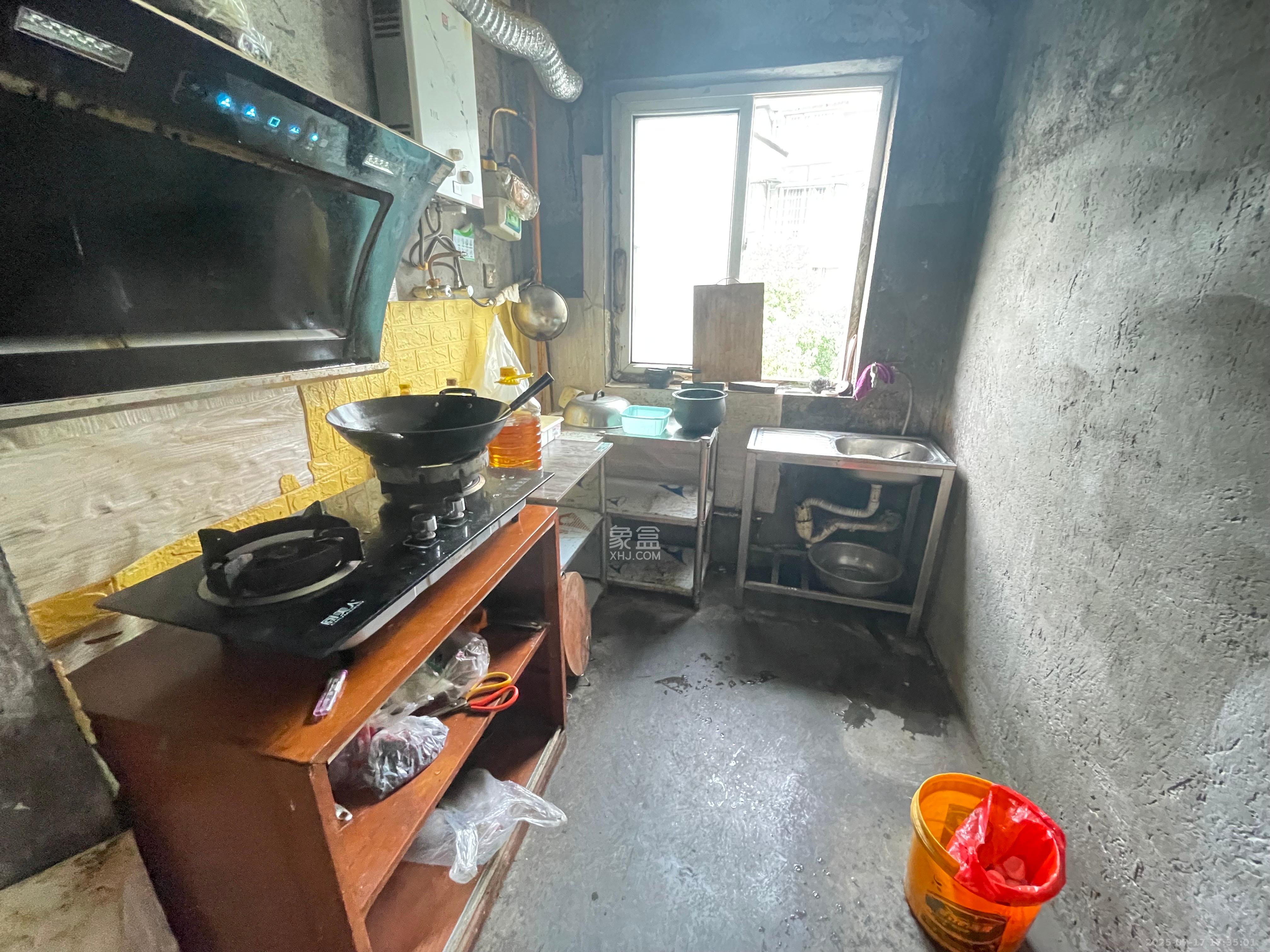 景湾小区（井湾小区）  3室2厅1卫   1400.00元/月室内图