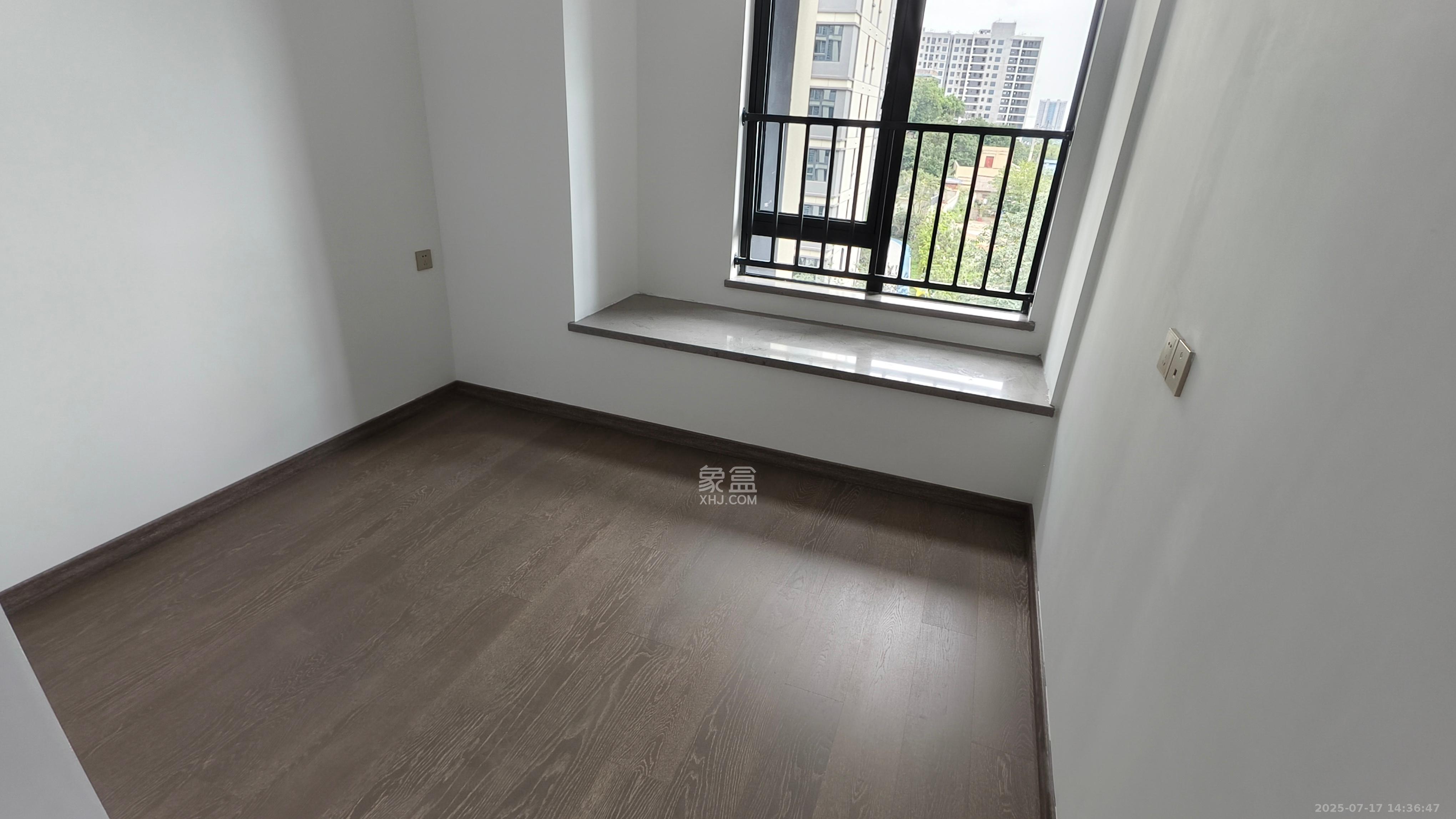 江悦和鸣  4室2厅2卫   4600.00元/月室内图