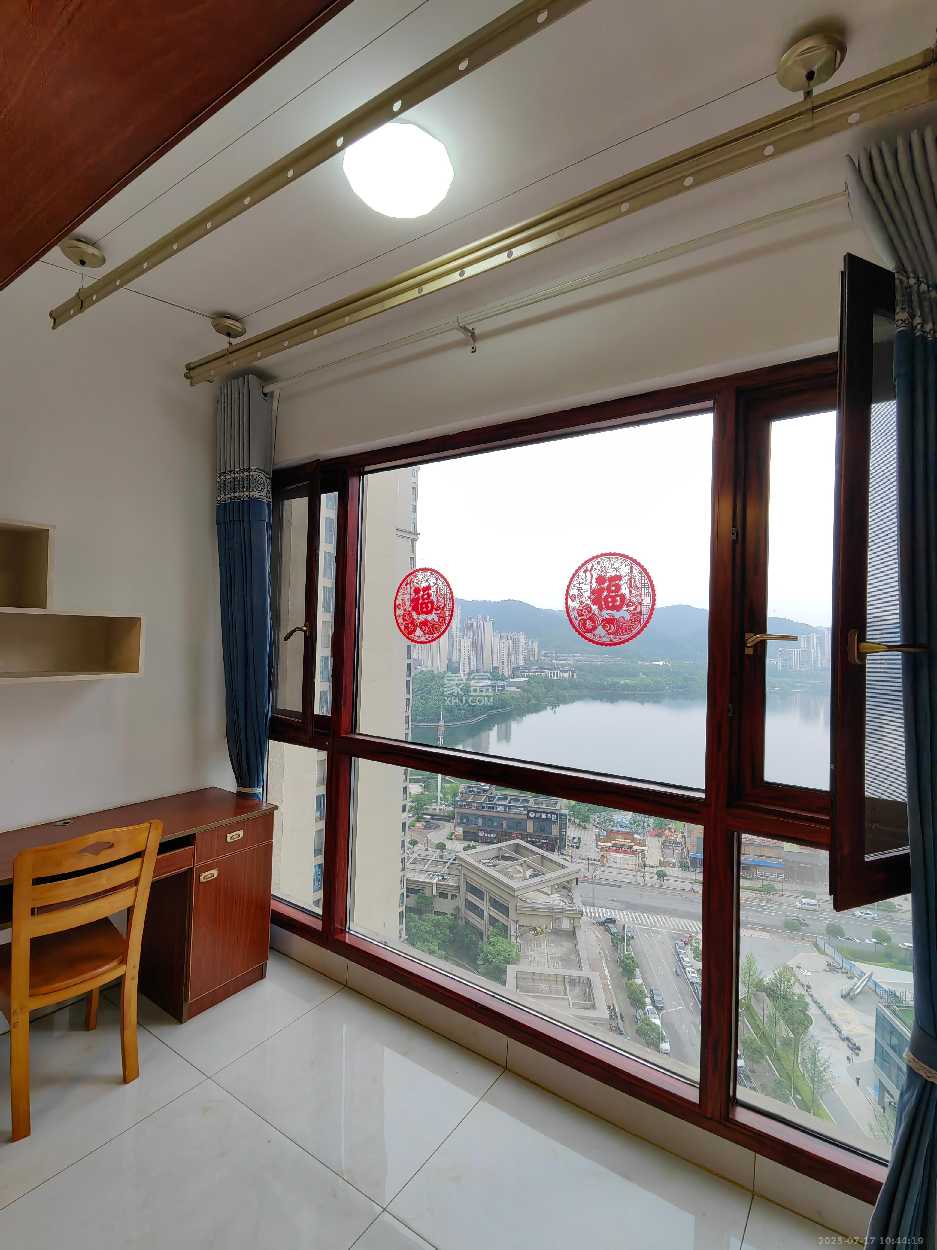 中建梅溪湖中心 3室2厅1卫 2800.0元/月 中建梅溪湖中心 3室2厅1卫 2800.0元/月室内图