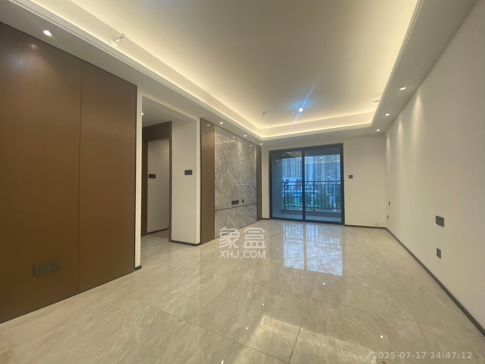 万科魅力之城天阔里  3室1厅2卫    2400.0元/月 万科魅力之城天阔里  3室1厅2卫    2400.0元/月室内图