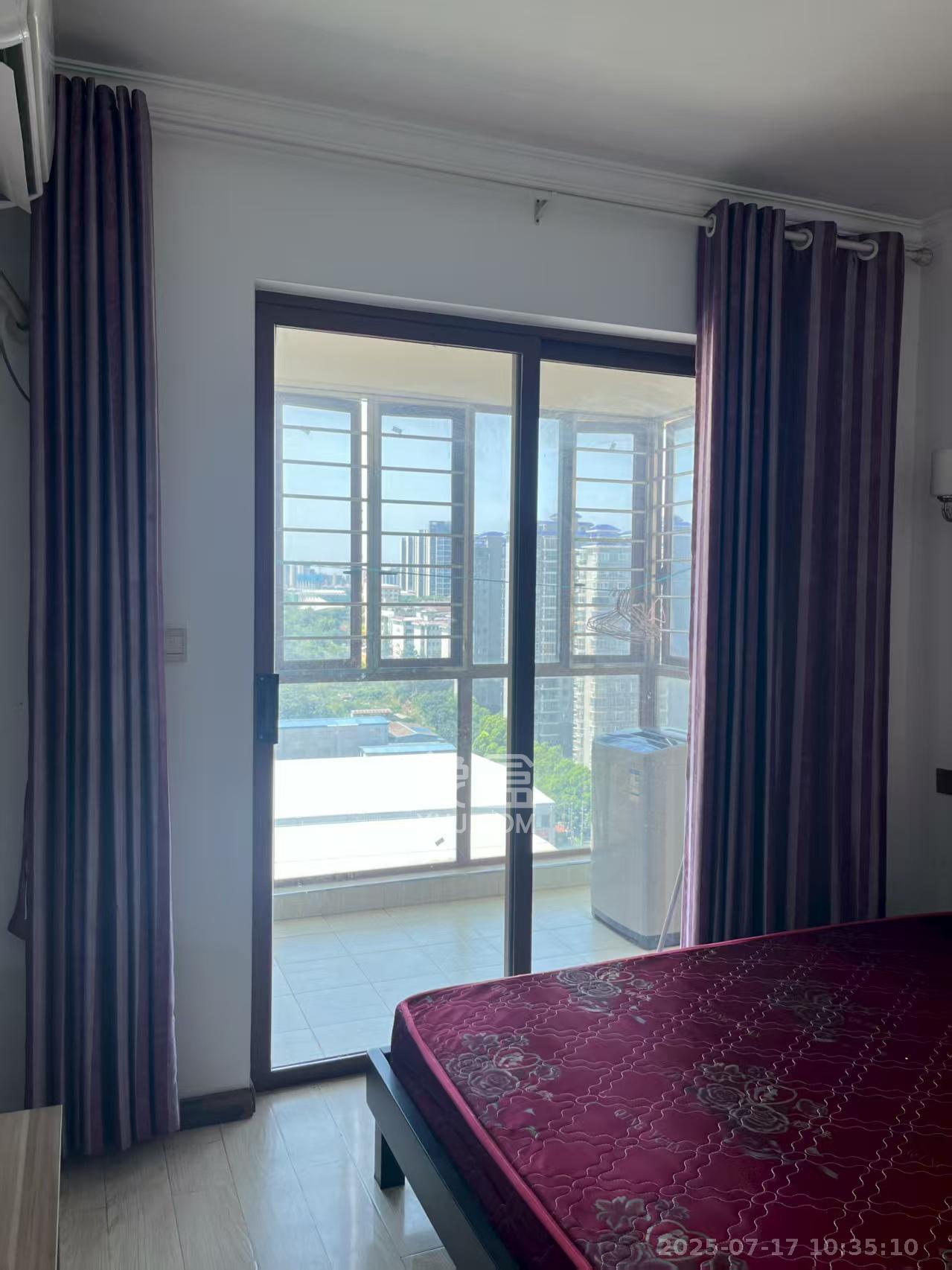 万里时代 2室2厅1卫 2200.0元/月 万里时代 2室2厅1卫 2200.0元/月室内图