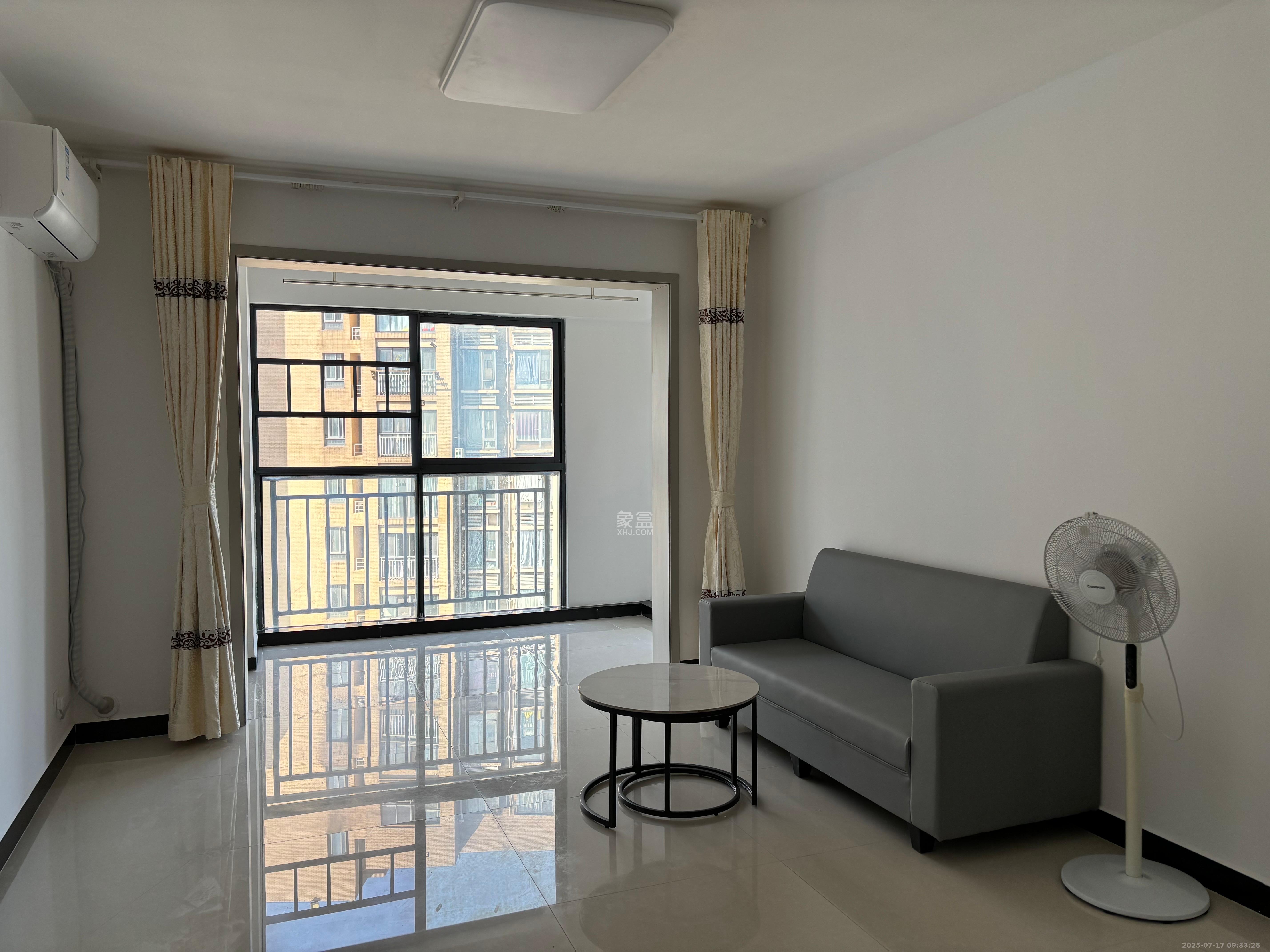 鑫远御文台一期  2室2厅1卫    2200.0元/月 鑫远御文台一期  2室2厅1卫    2200.0元/月室内图