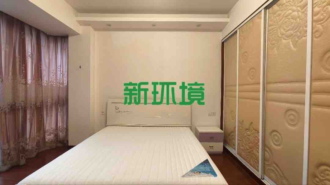 鑫成君泰  4室2厅2卫   2100.00元/月室内图